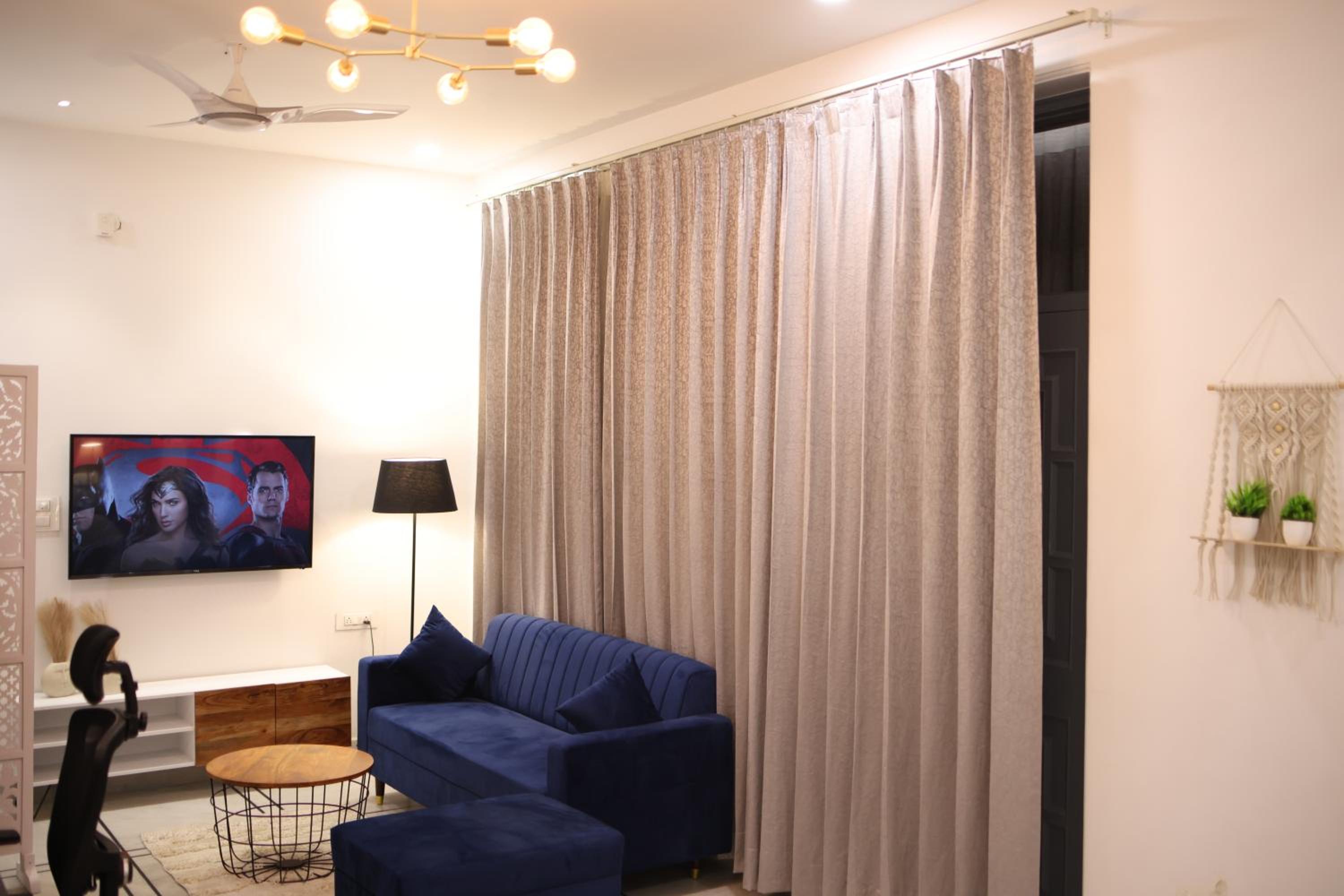 Queen Suite with Spa Bath - Photo 3