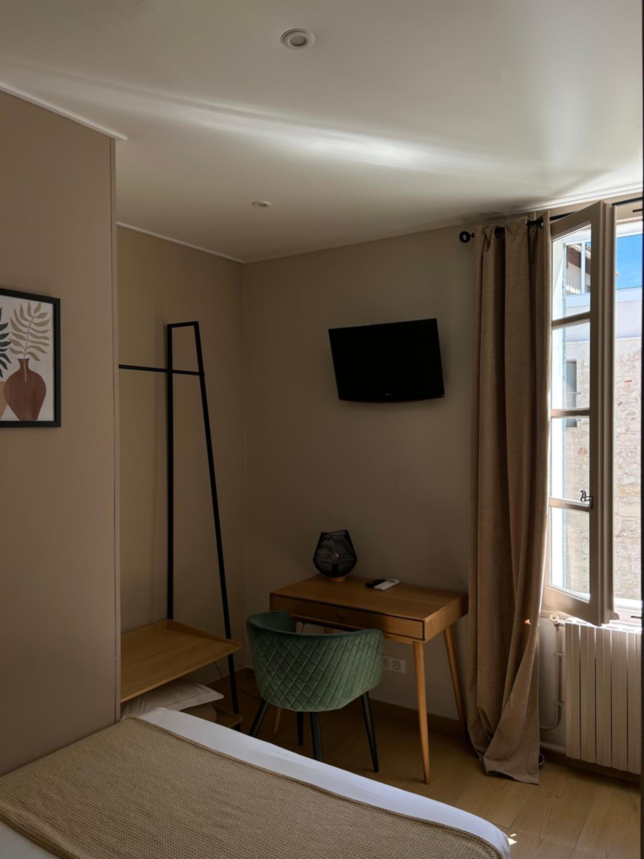 Single Room photo 2