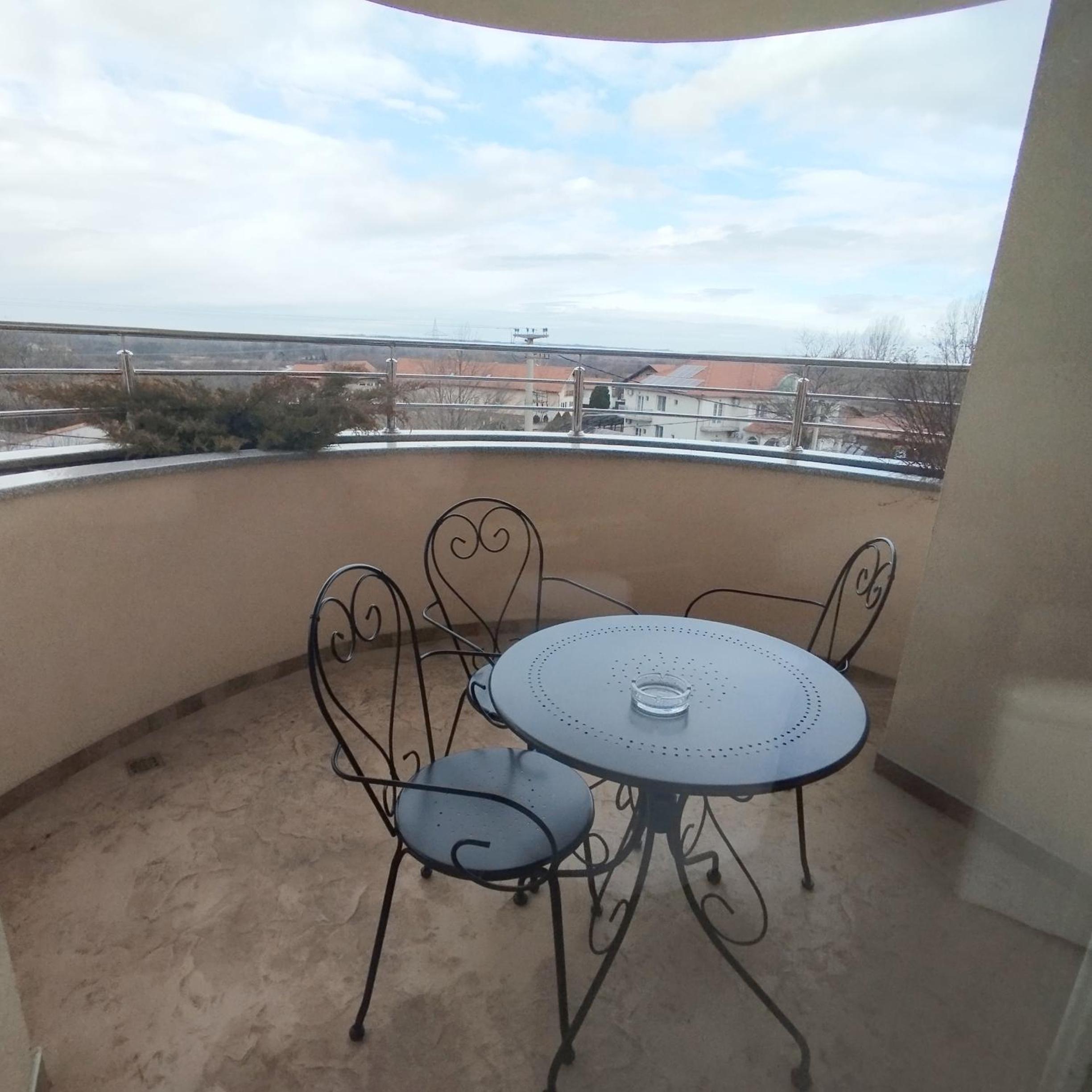 Standard Triple Room photo 3