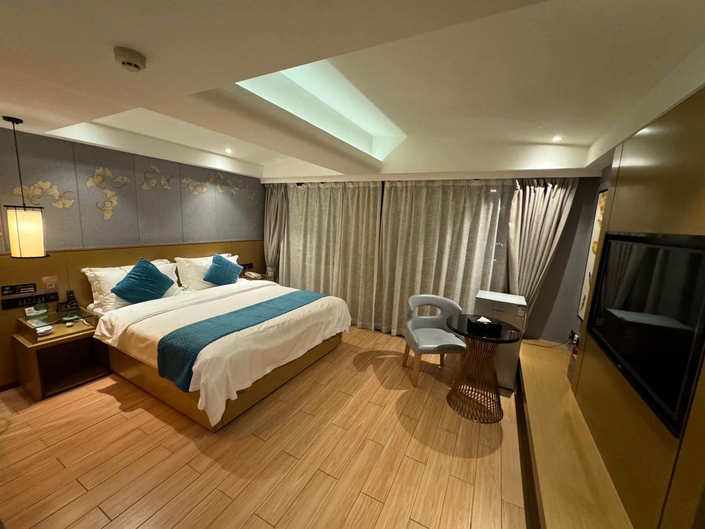 City View Balcony Select King Room photo 1