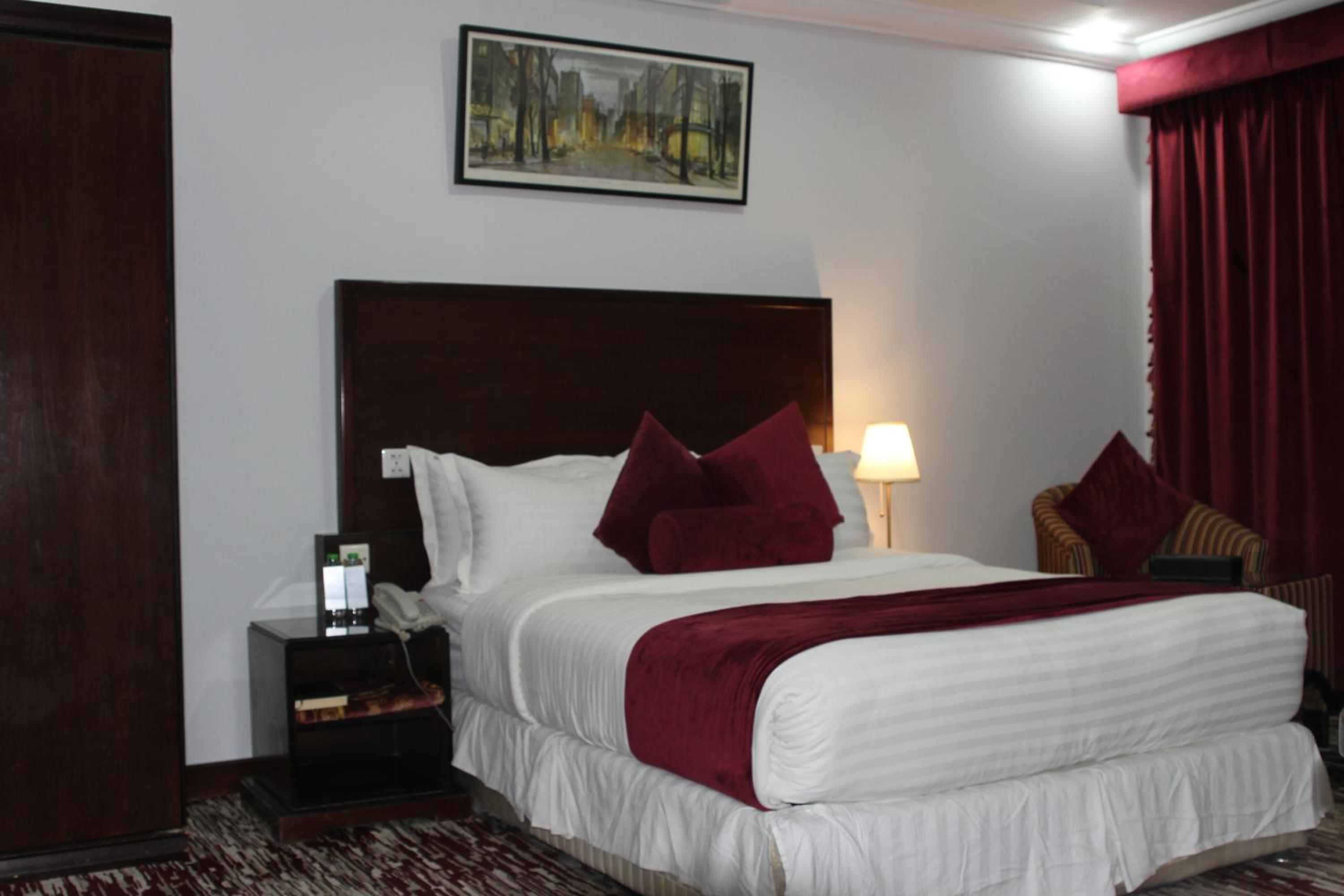 Economy Double Room - Photo 19