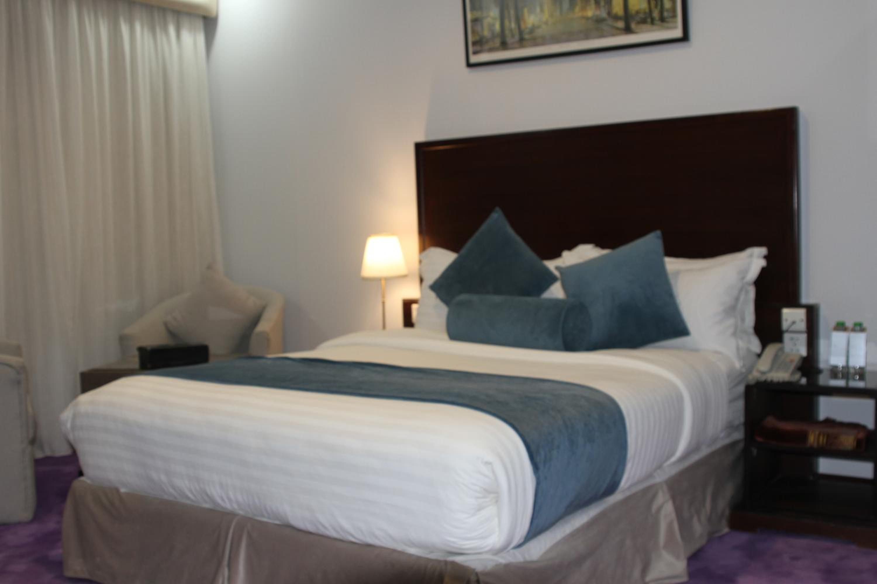 Economy Double Room - Photo 4