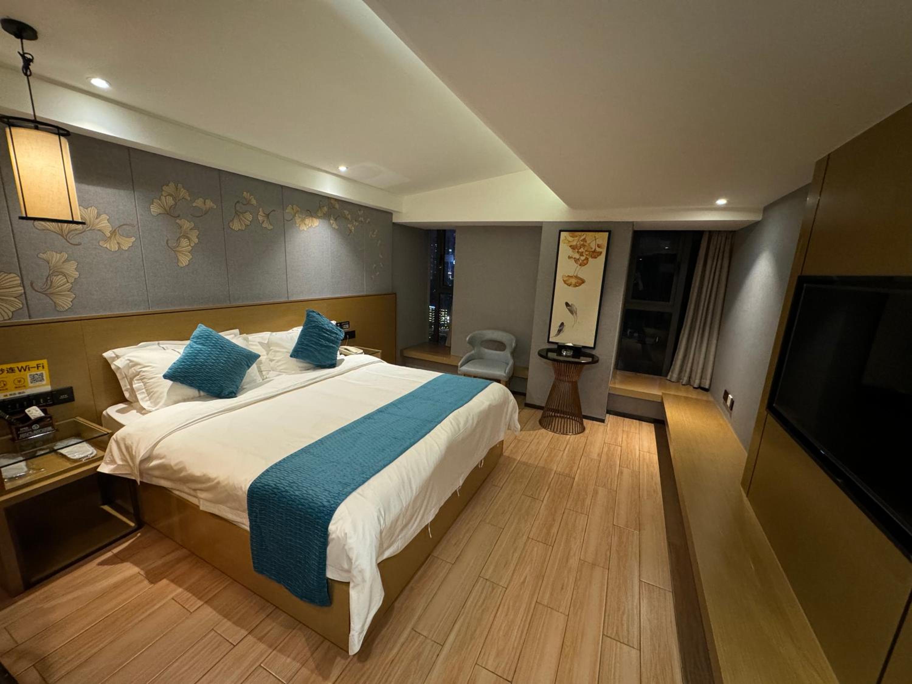 Business King Room photo 2