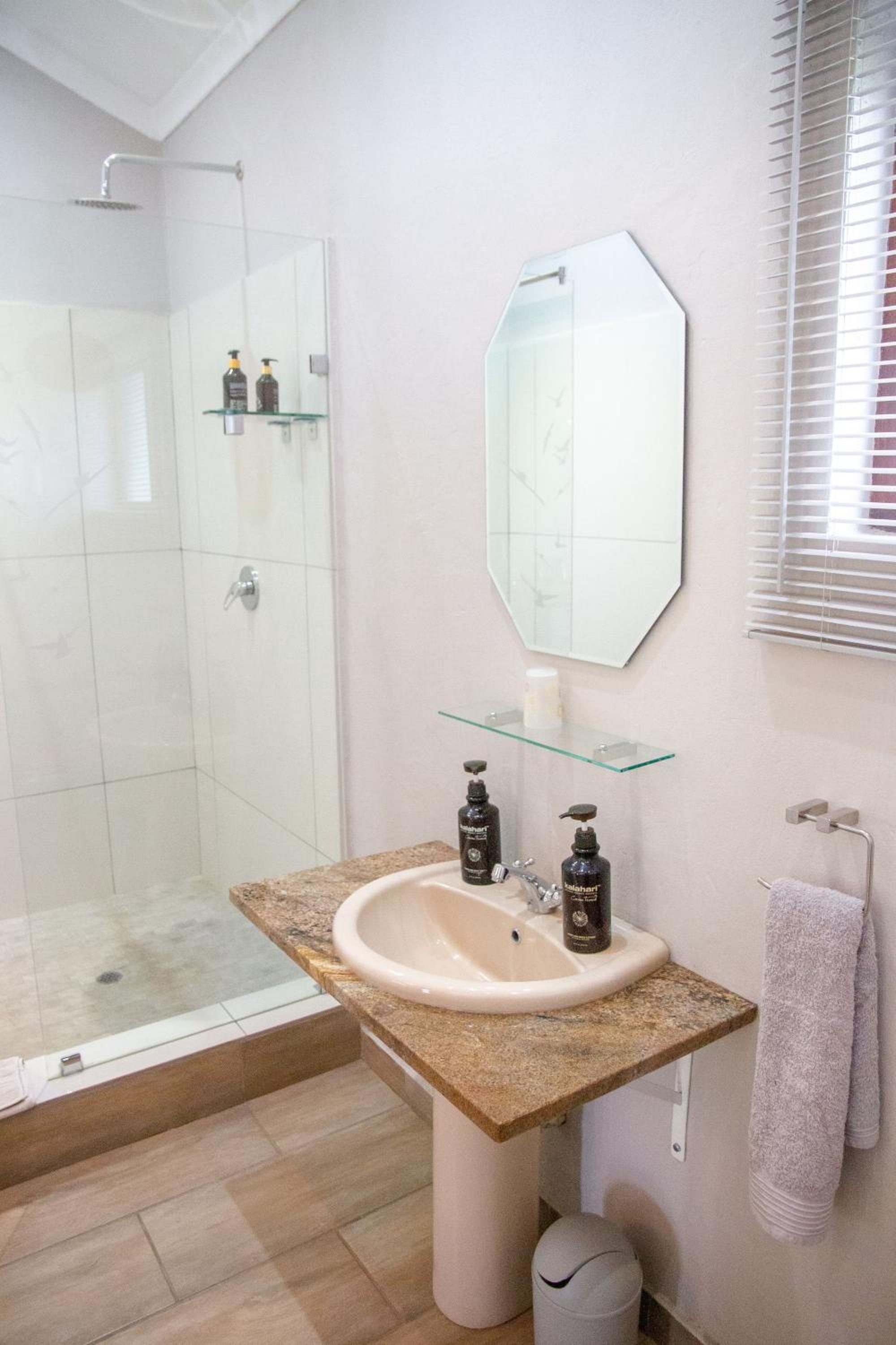 Luxury Double Room - Photo 18