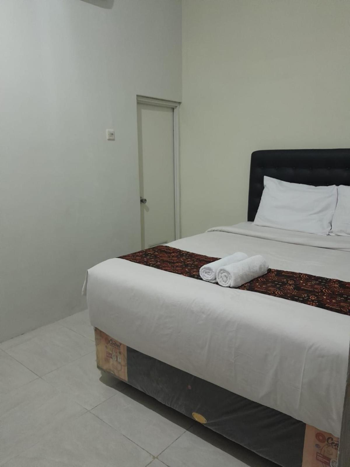 Standard Double Room photo 3