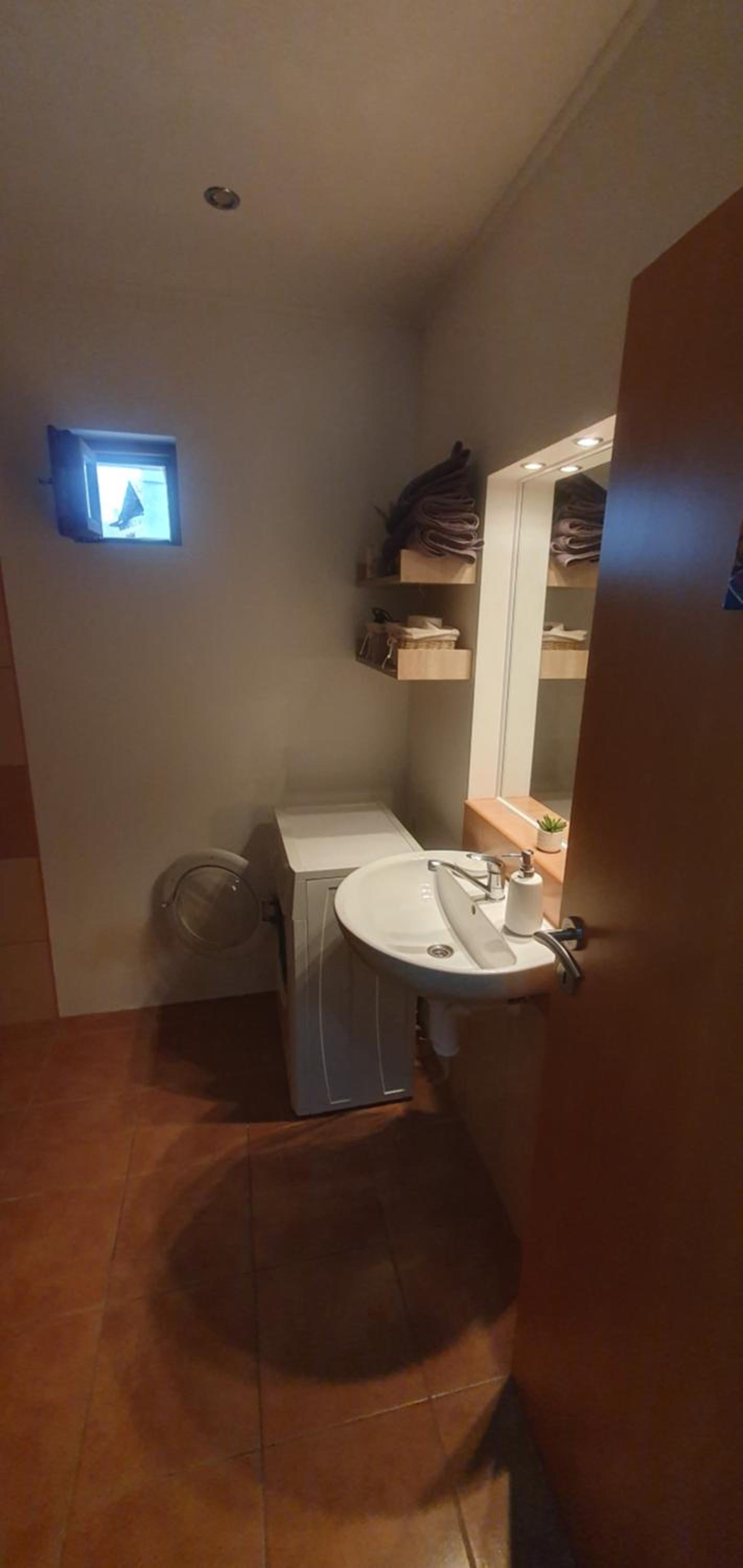 One-Bedroom Apartment - Photo 35