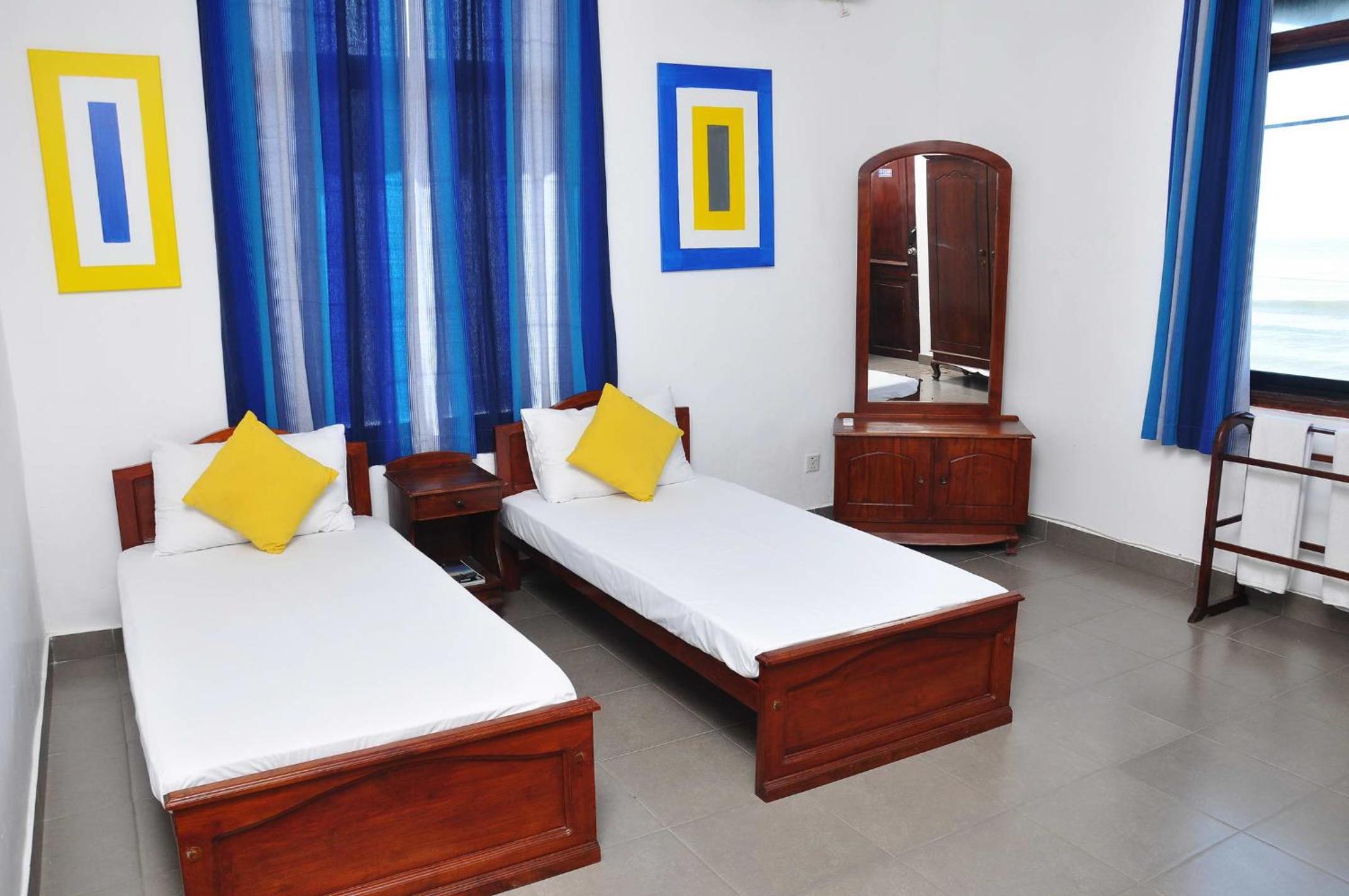 Deluxe Double or Twin Room - Photo 6