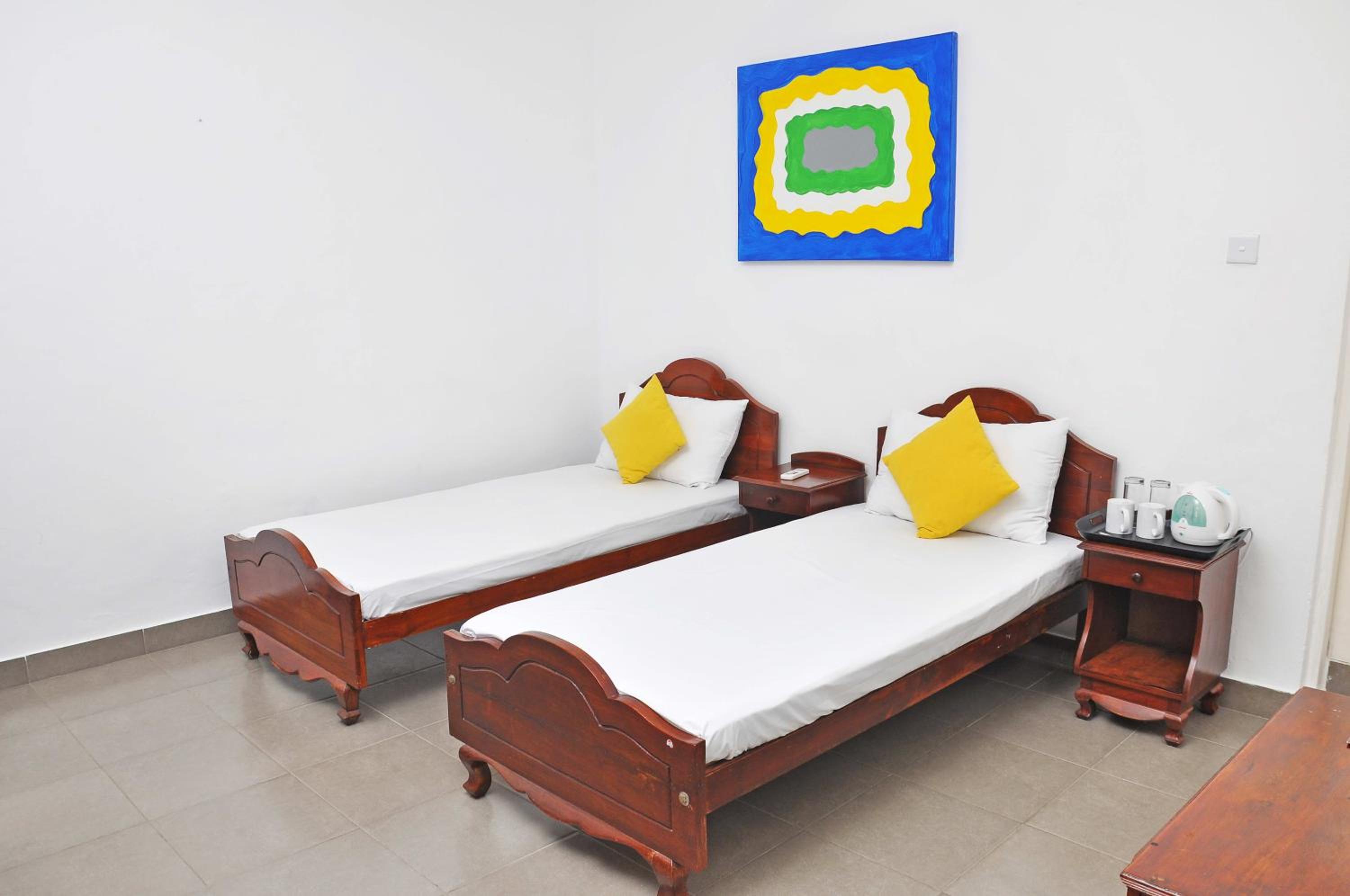 Standard Double or Twin Room - Photo 3