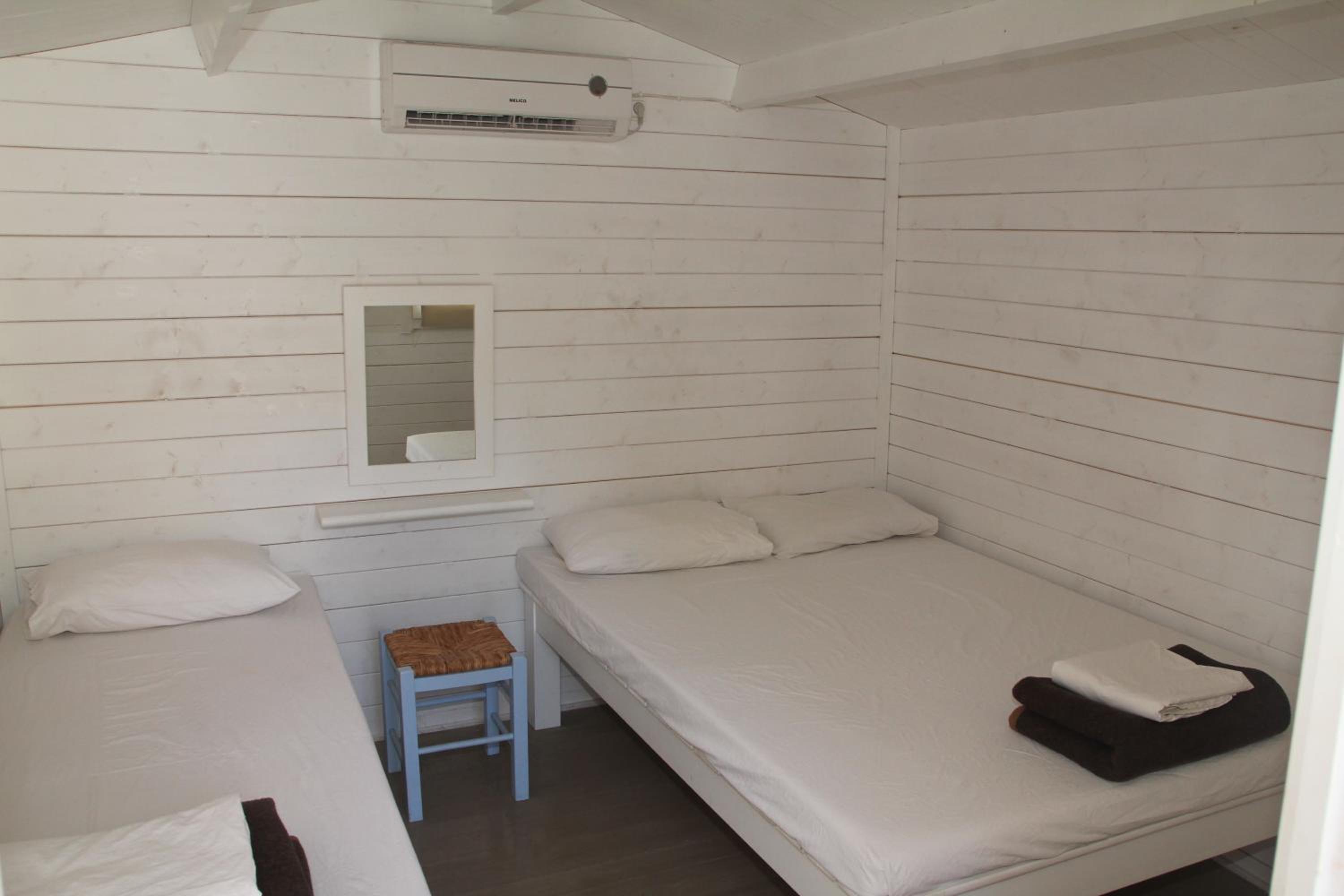 Bungalow (3 Adults)