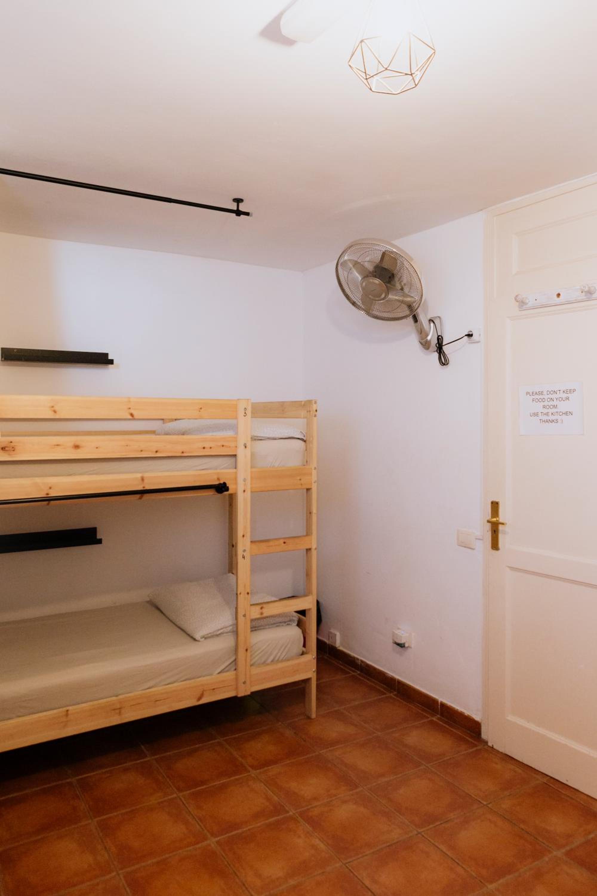 Cama en habitación compartida de 4 camas