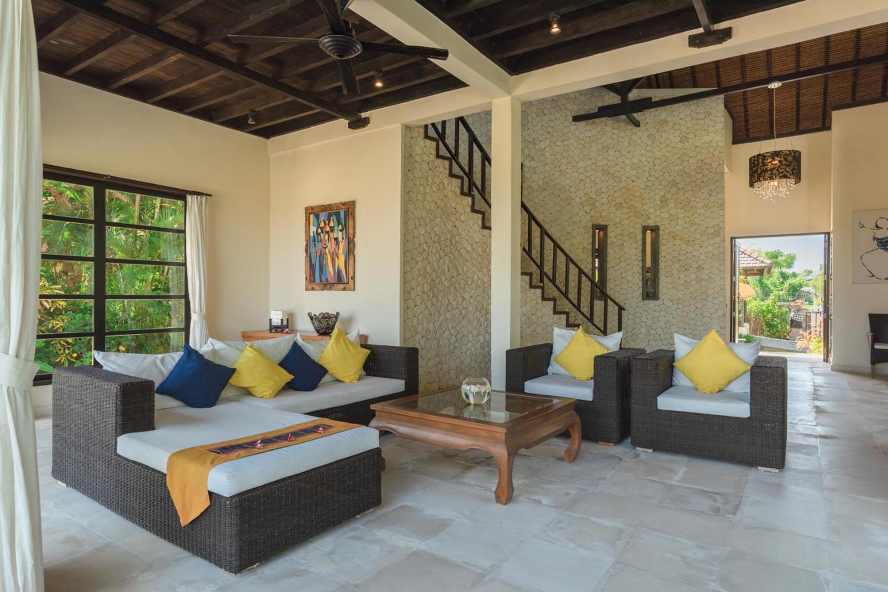 Villa photo 1