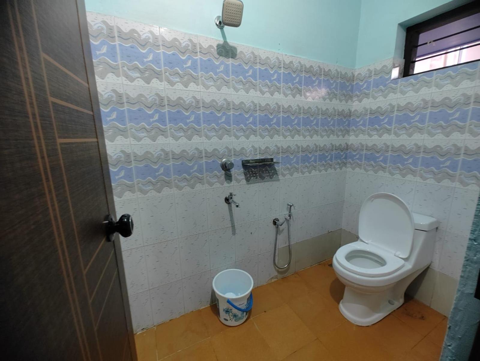 Deluxe Double Room (2 Adults + 1 Child) photo 2