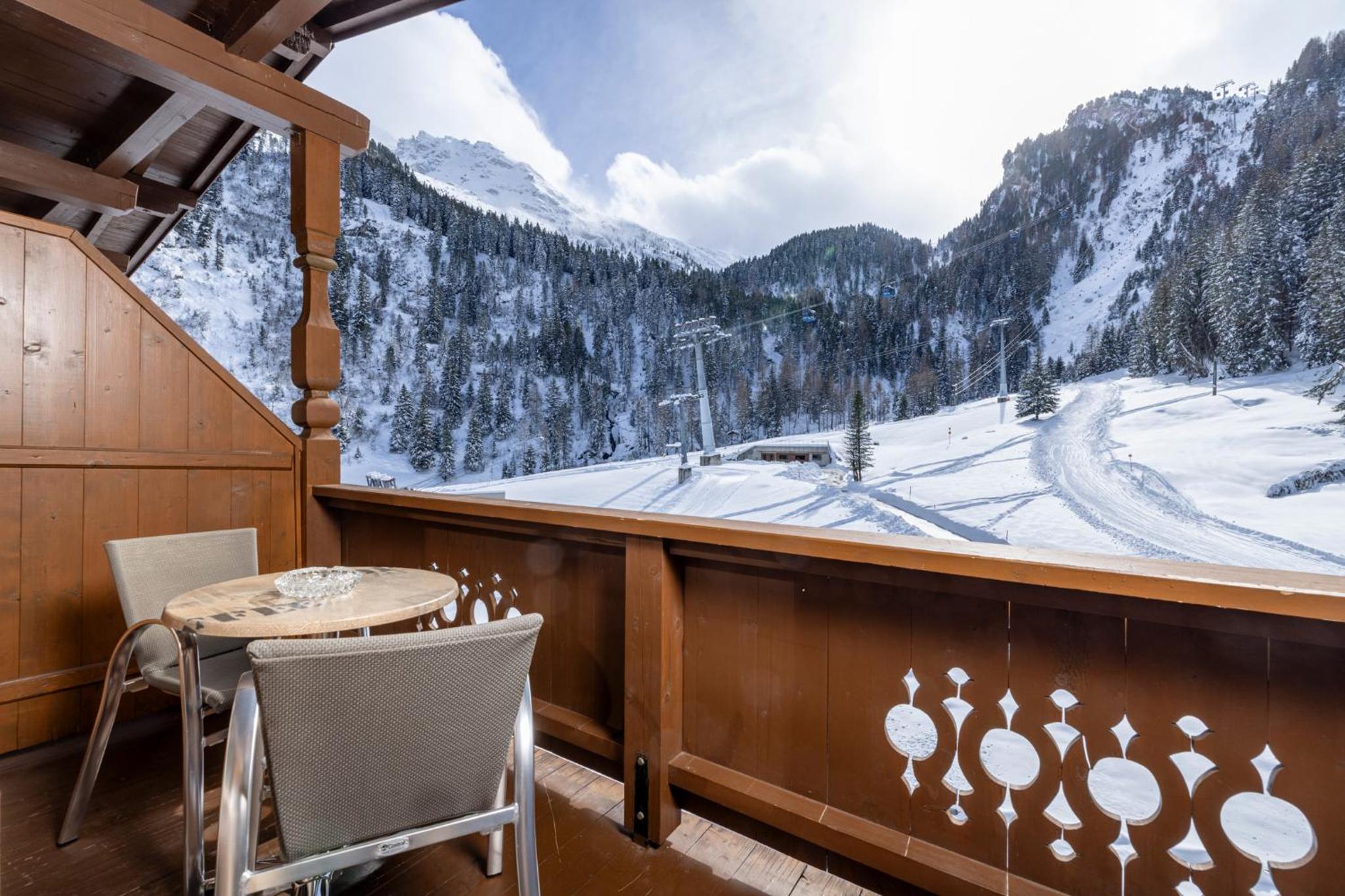 Junior Suite - "Alpine Dream" photo 3