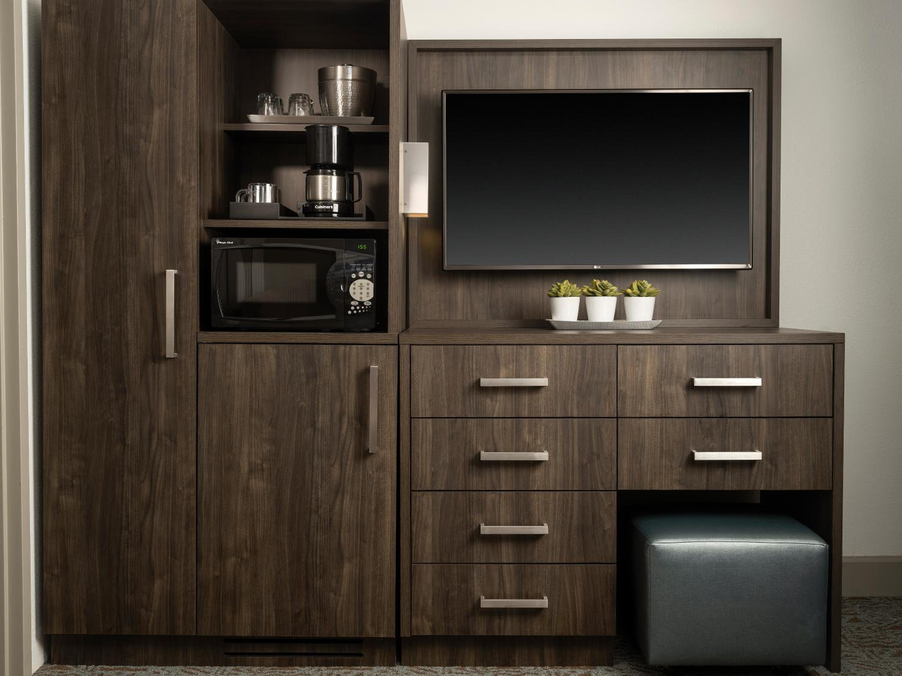 One Bedroom King Suite with Sofa Bed