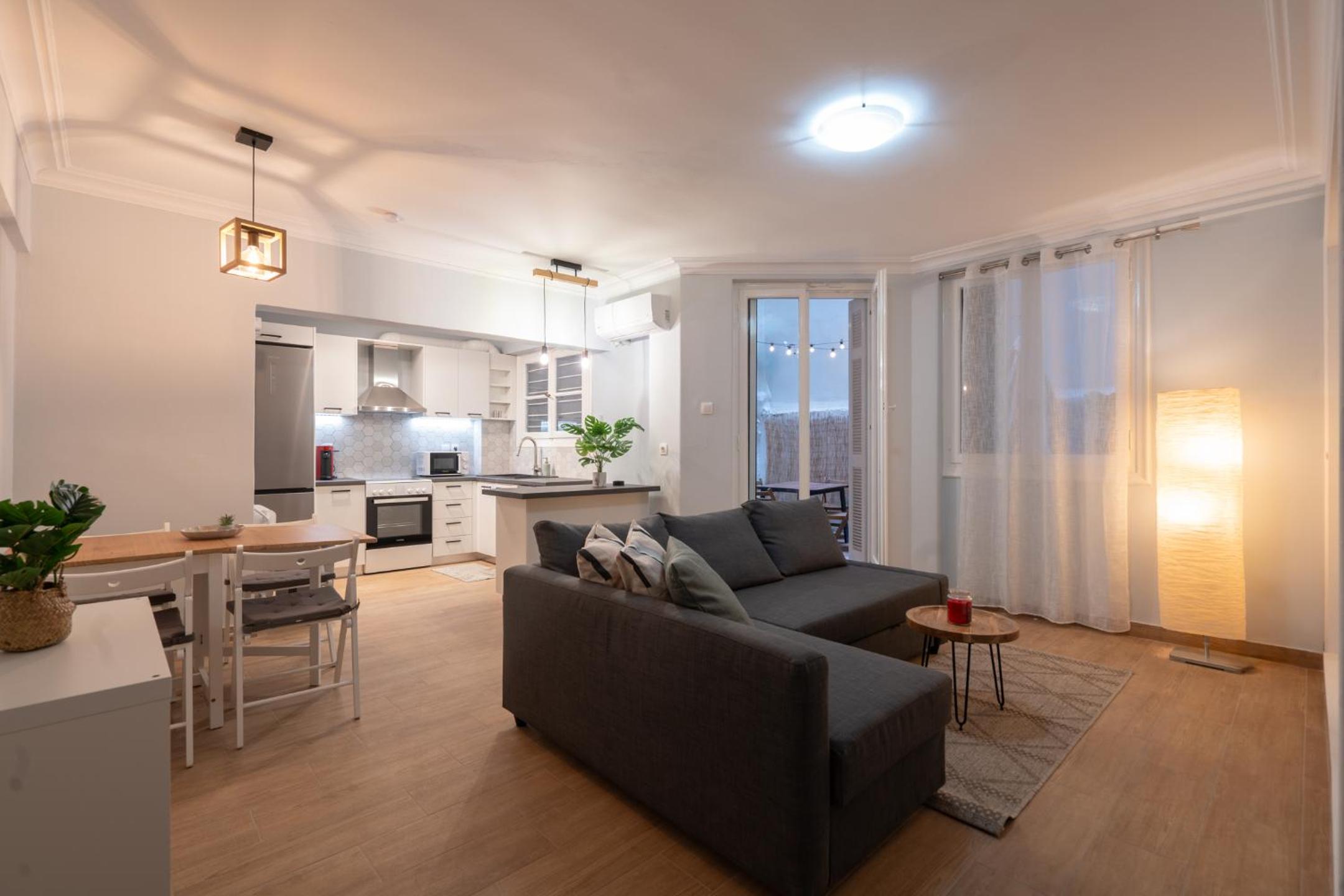 One-Bedroom Apartment