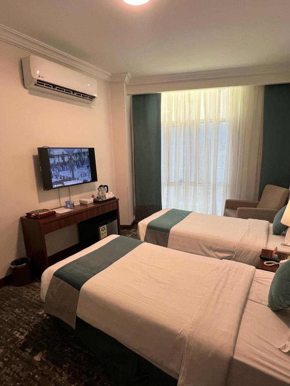 Standard Twin Room - Photo 5