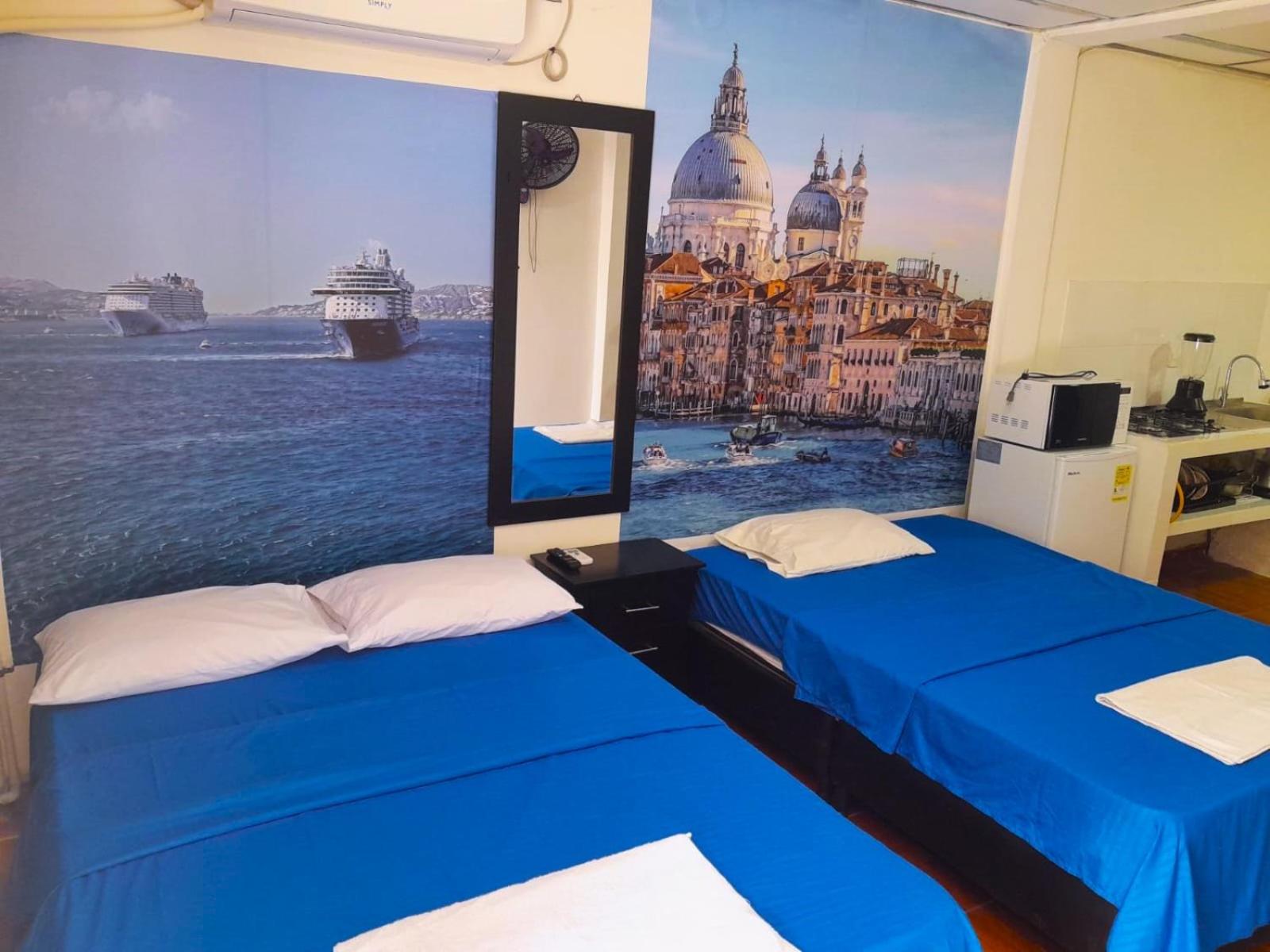 One-Bedroom Apartment photo 1