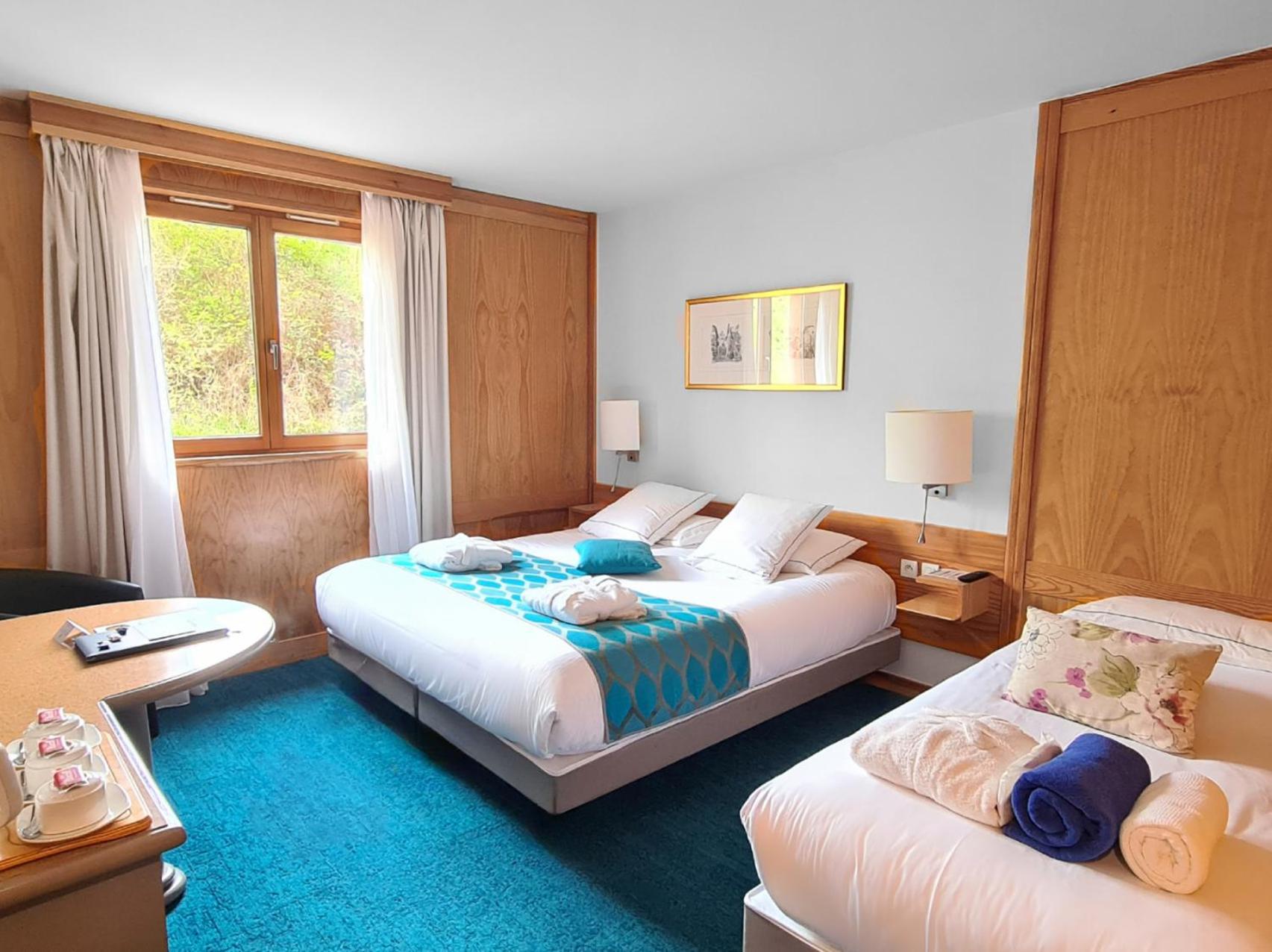 Superior Queen Room With Single Bed With Spa Access
