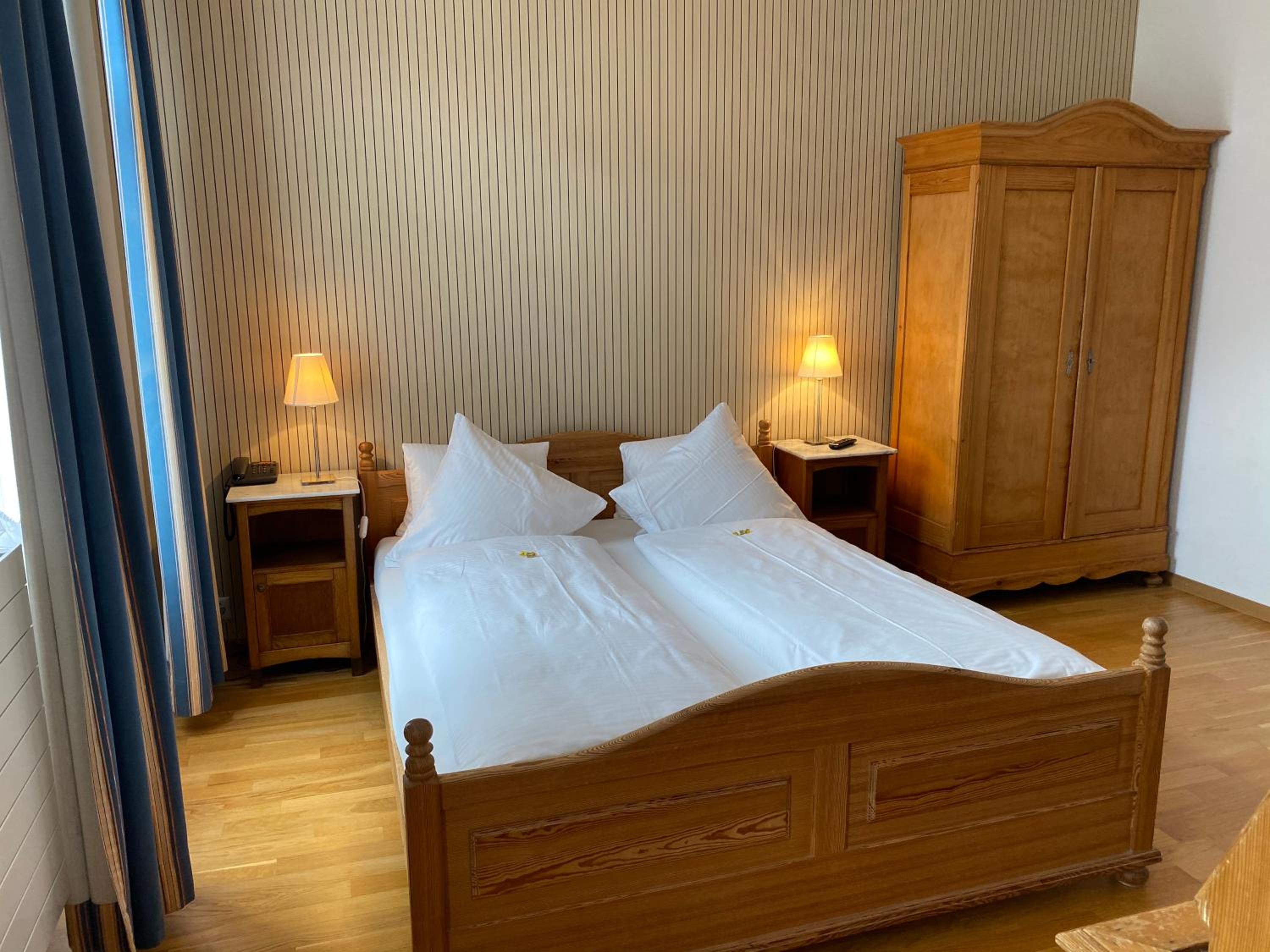 Classic Double Room - Photo 17