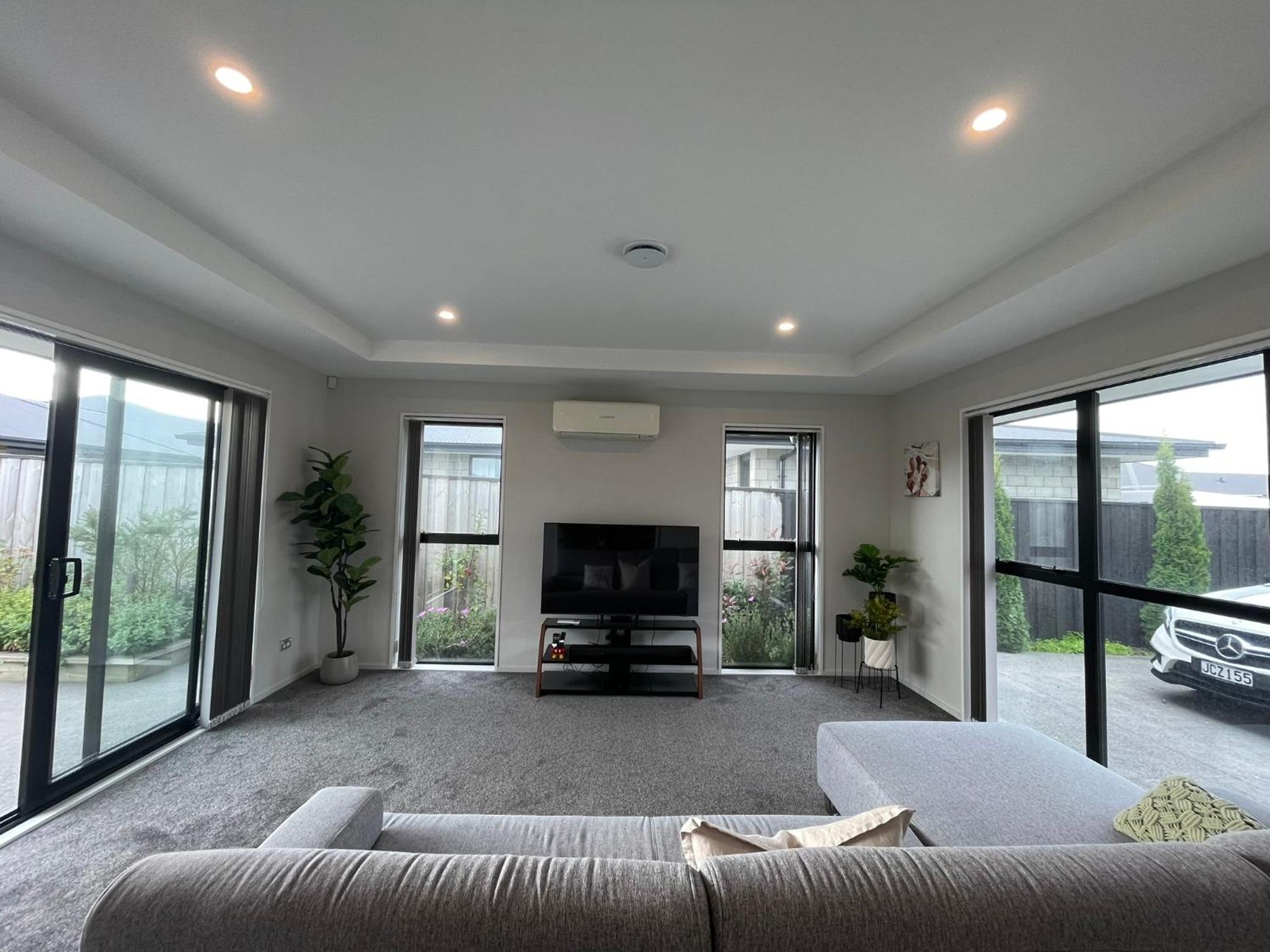 Four-Bedroom House photo 3
