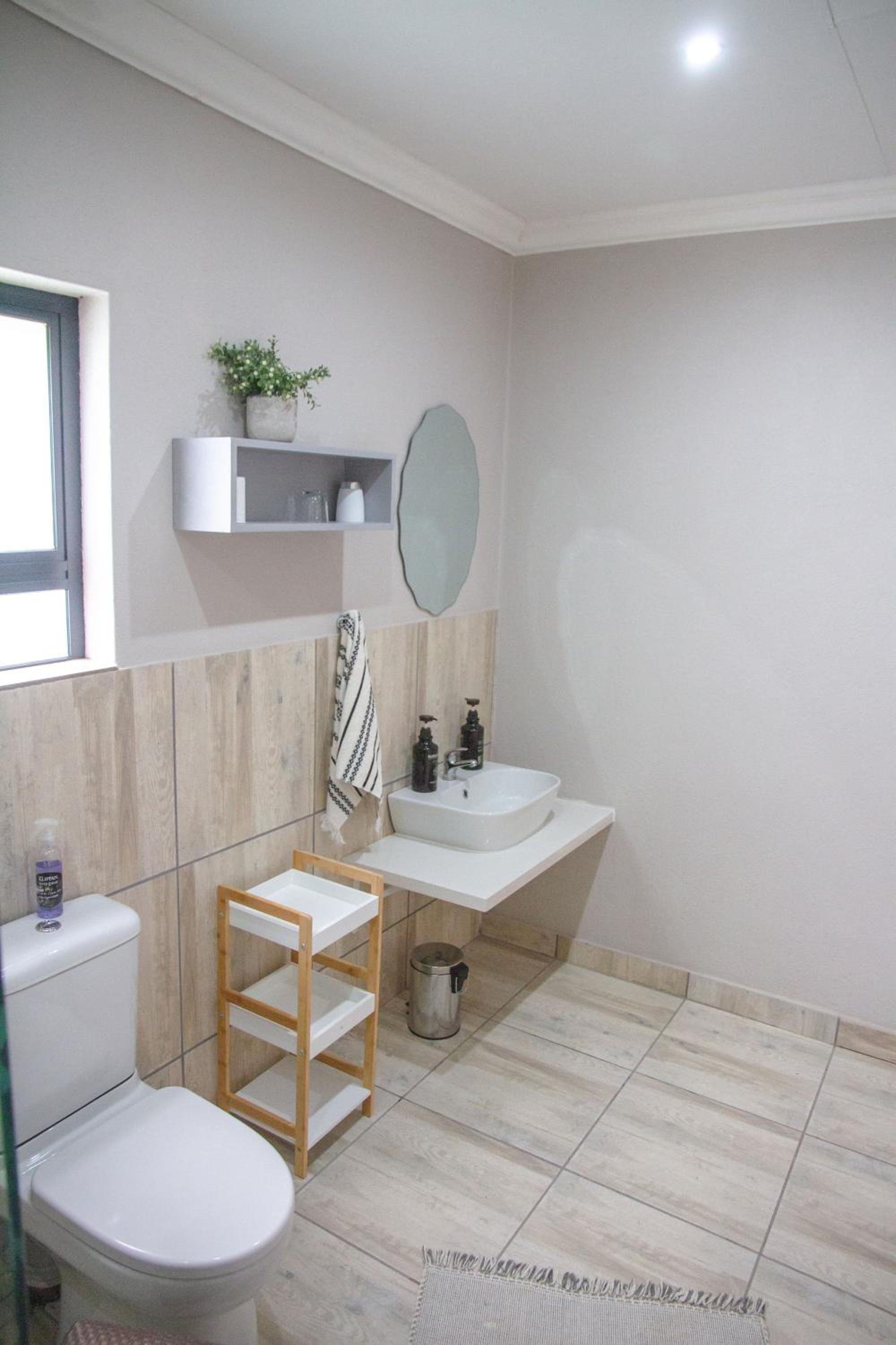 Apartment - Photo 14