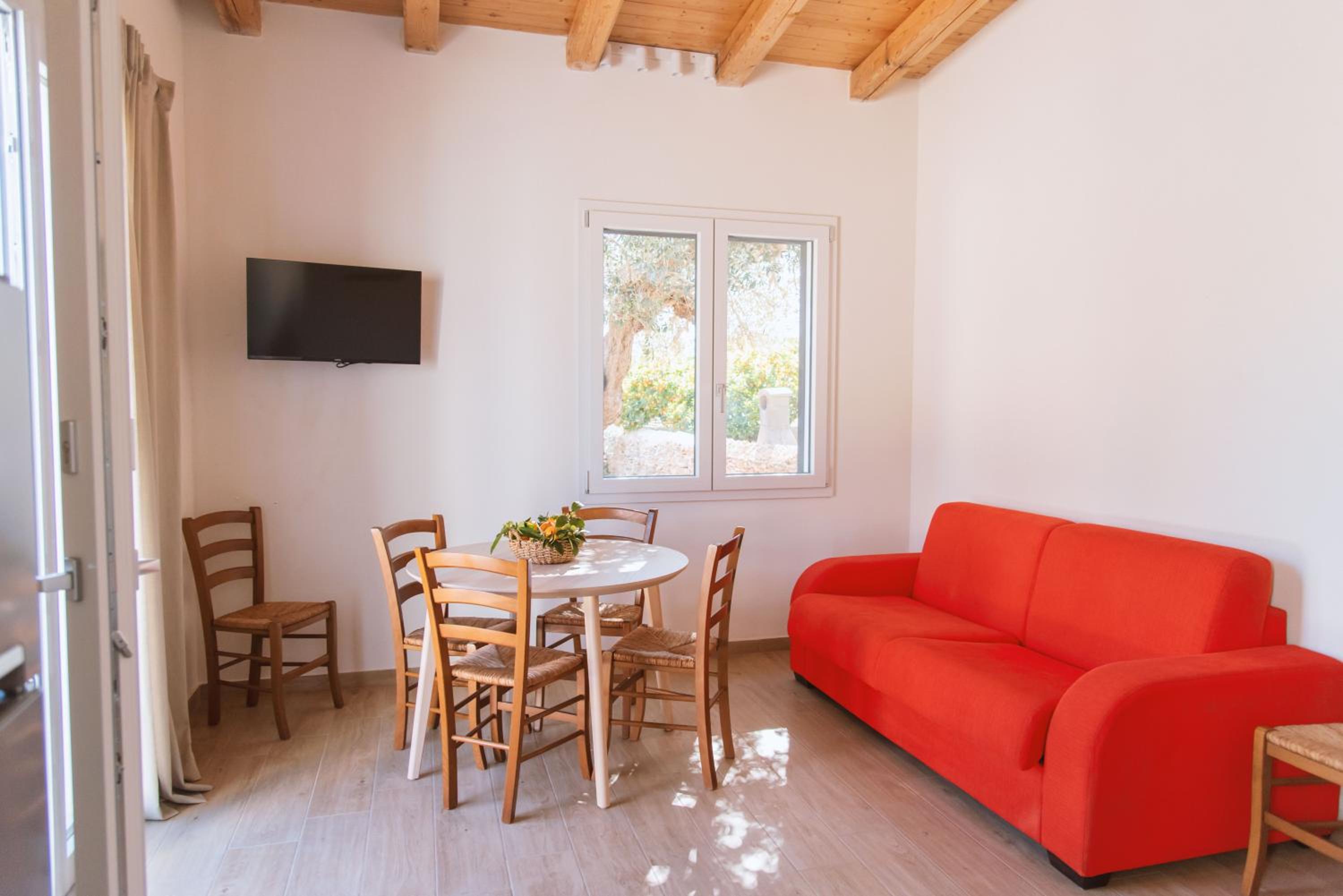 One-Bedroom House photo 2