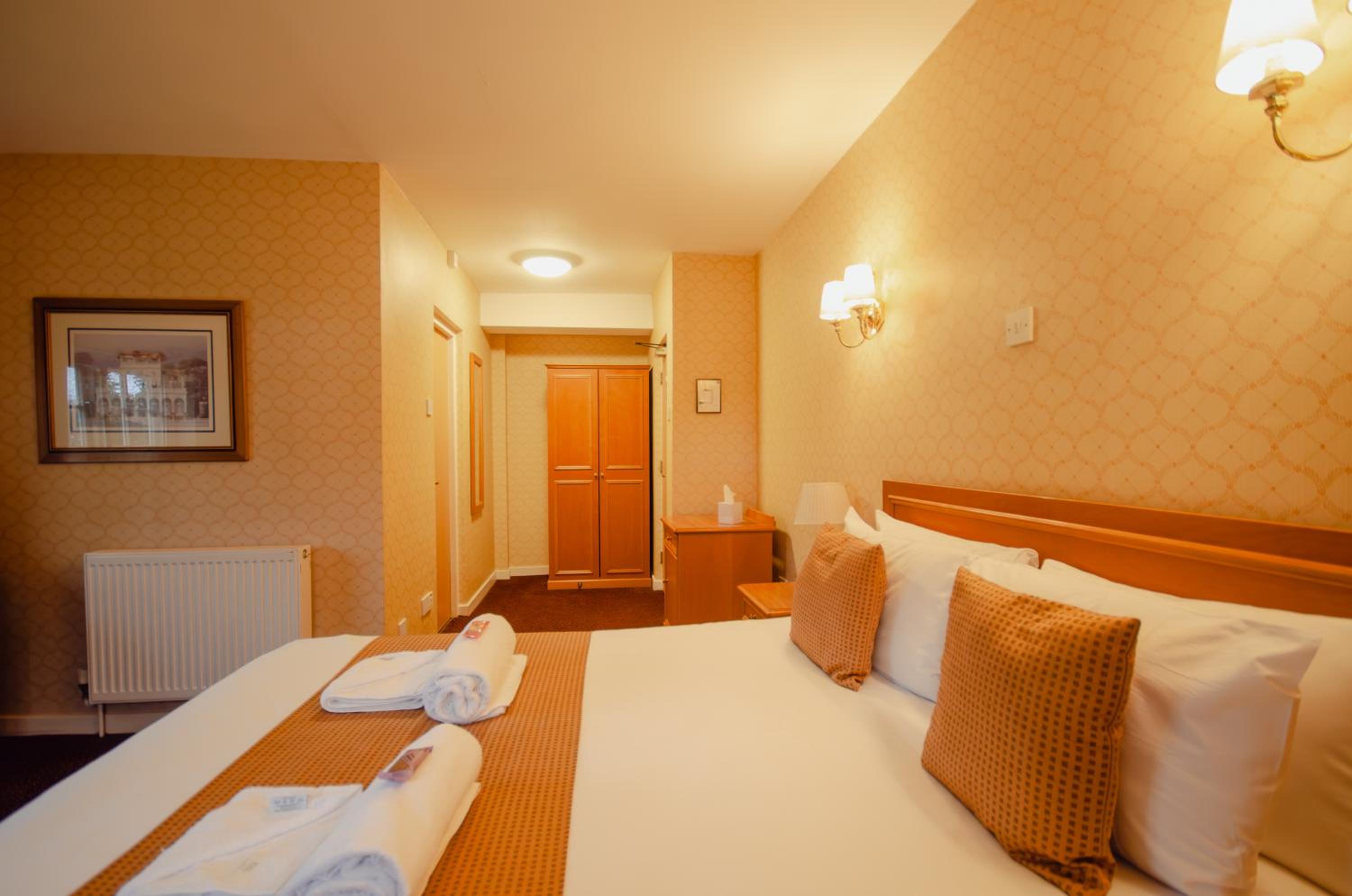 Double Room - Photo 8