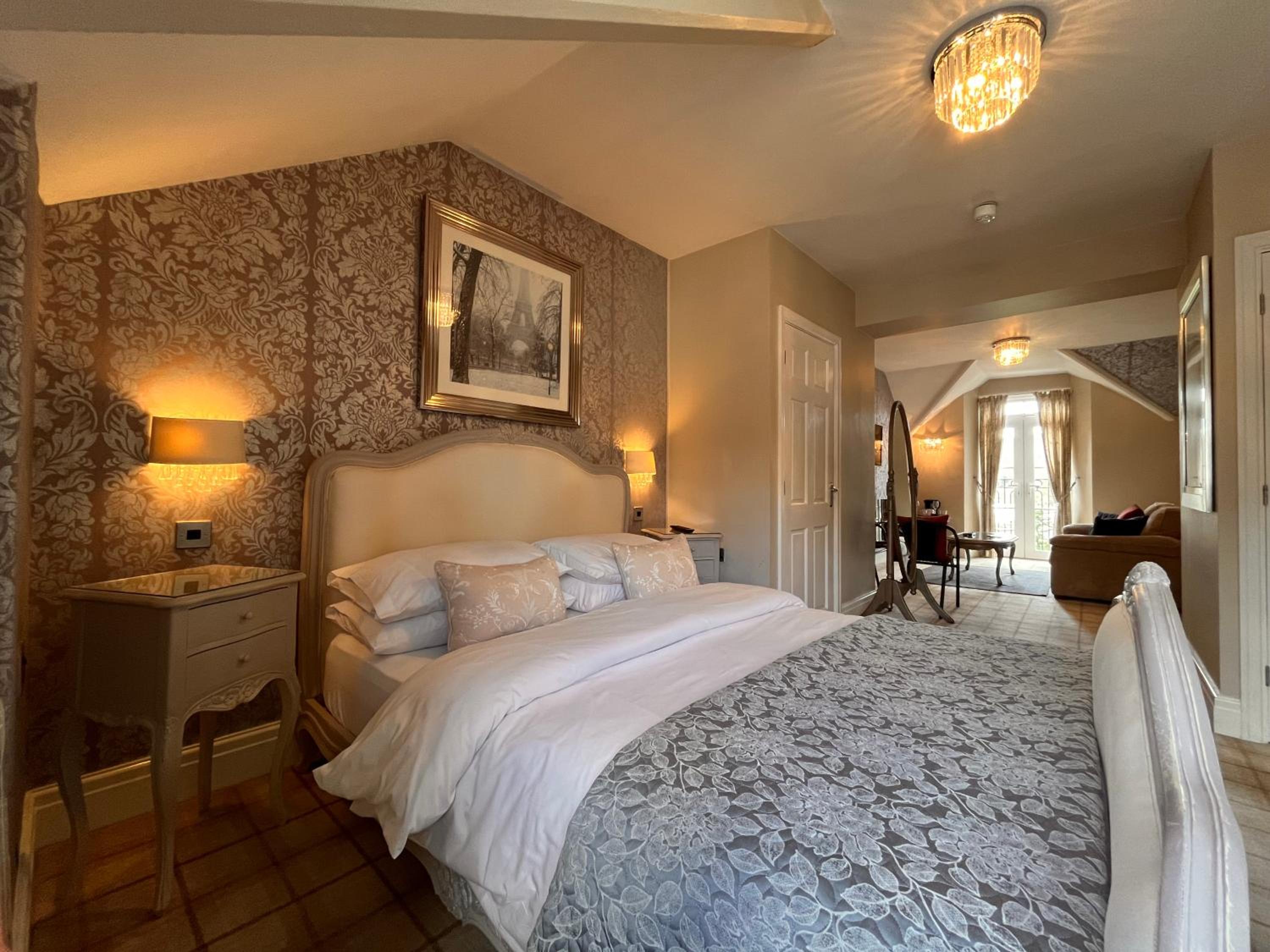 Suite 2