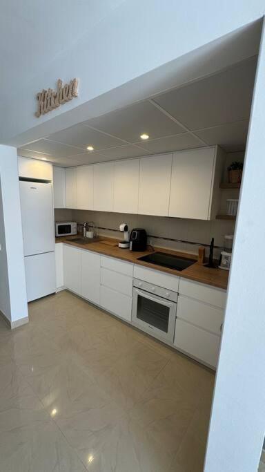 Two-Bedroom Apartment with Balcony photo 2