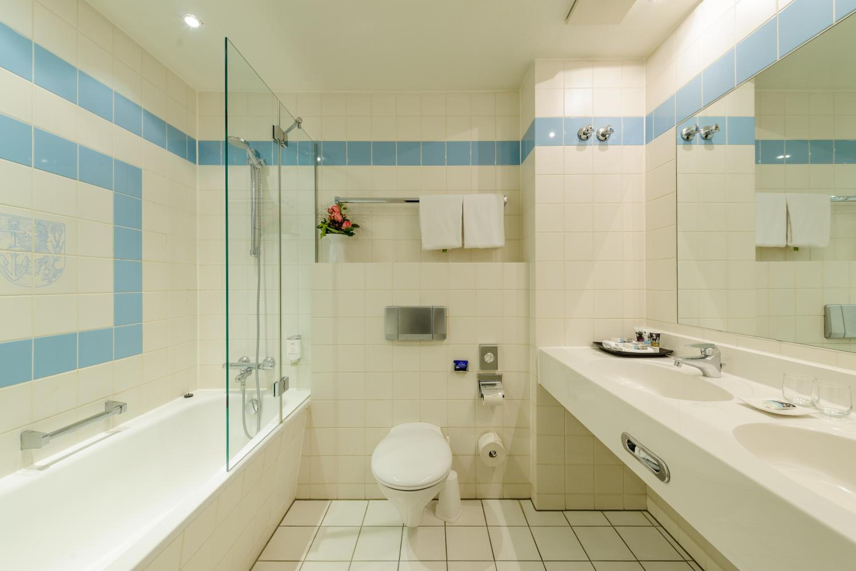 Standard Double Room - Photo 5