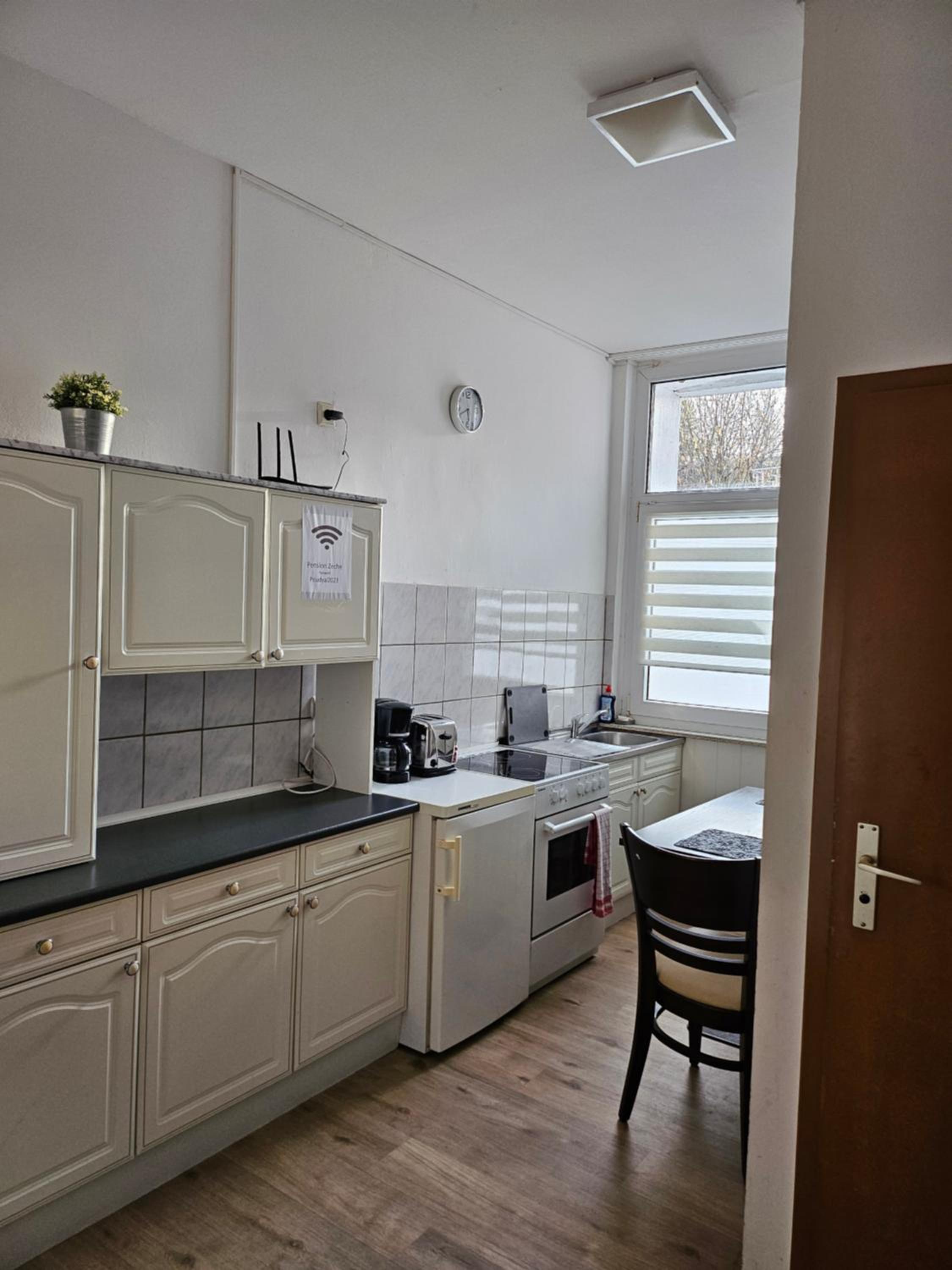 Apartment - Ground Floor - Photo 2