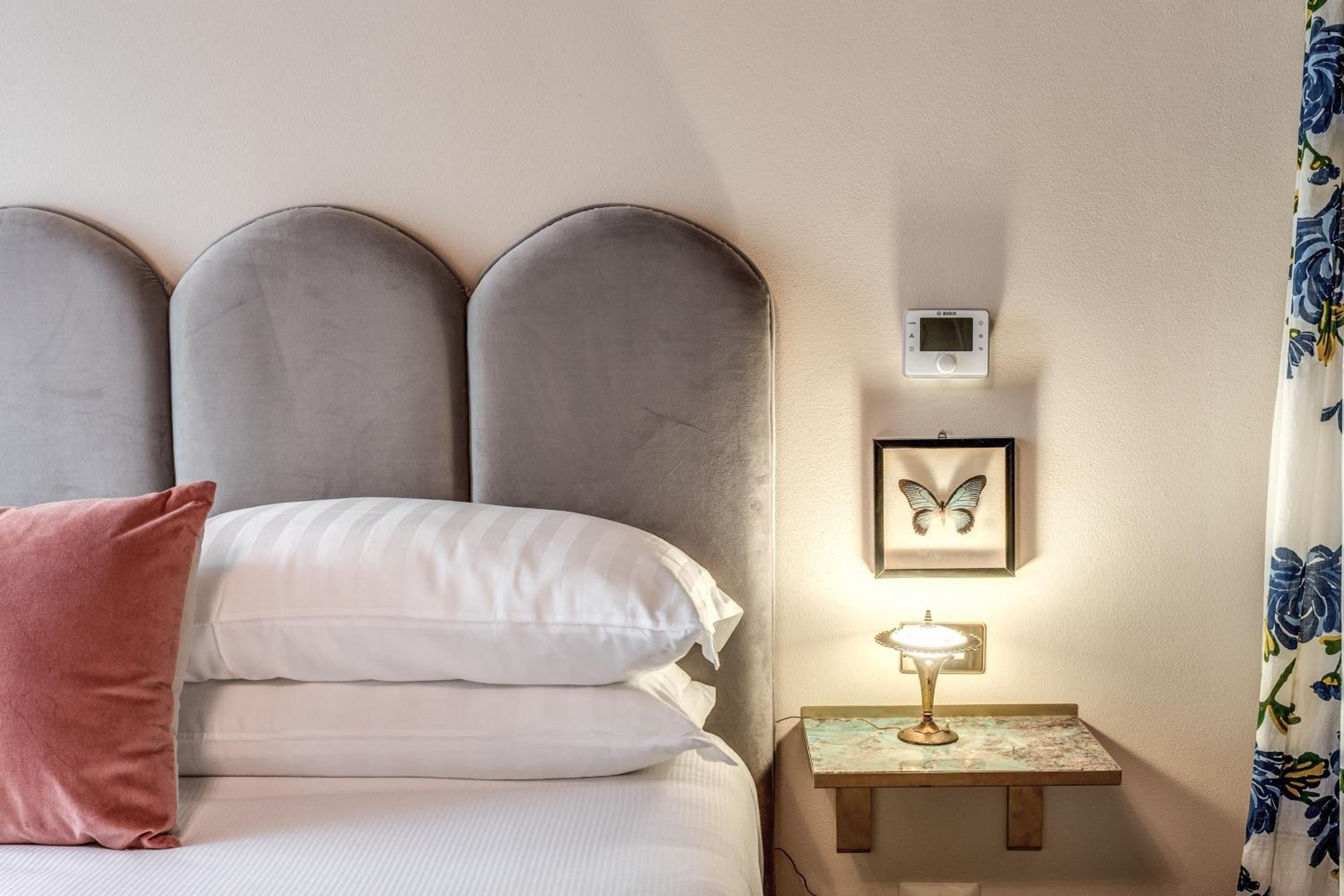 Deluxe Room - No Pets Allowed photo 2