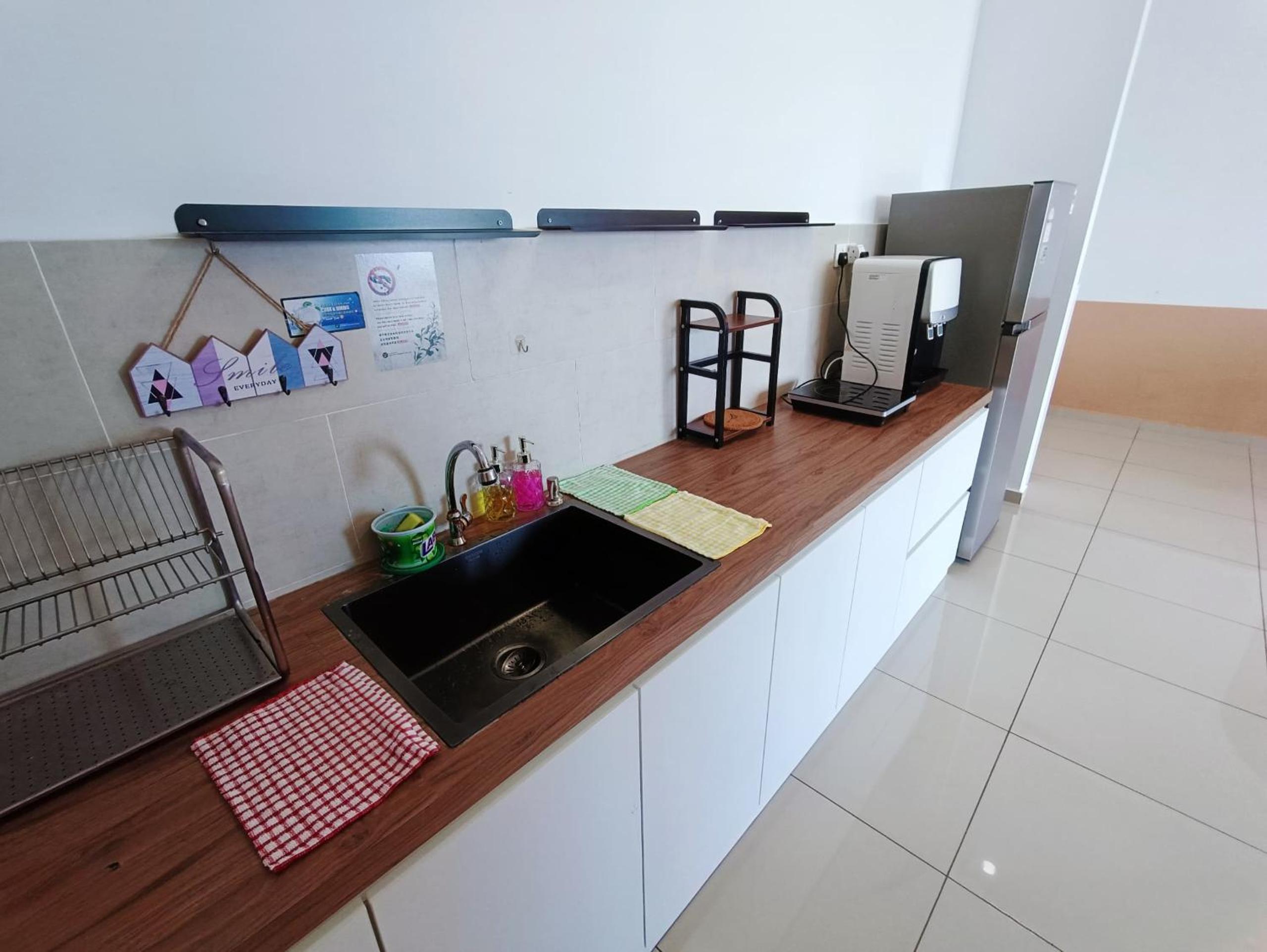 One-Bedroom Apartment - Photo 13