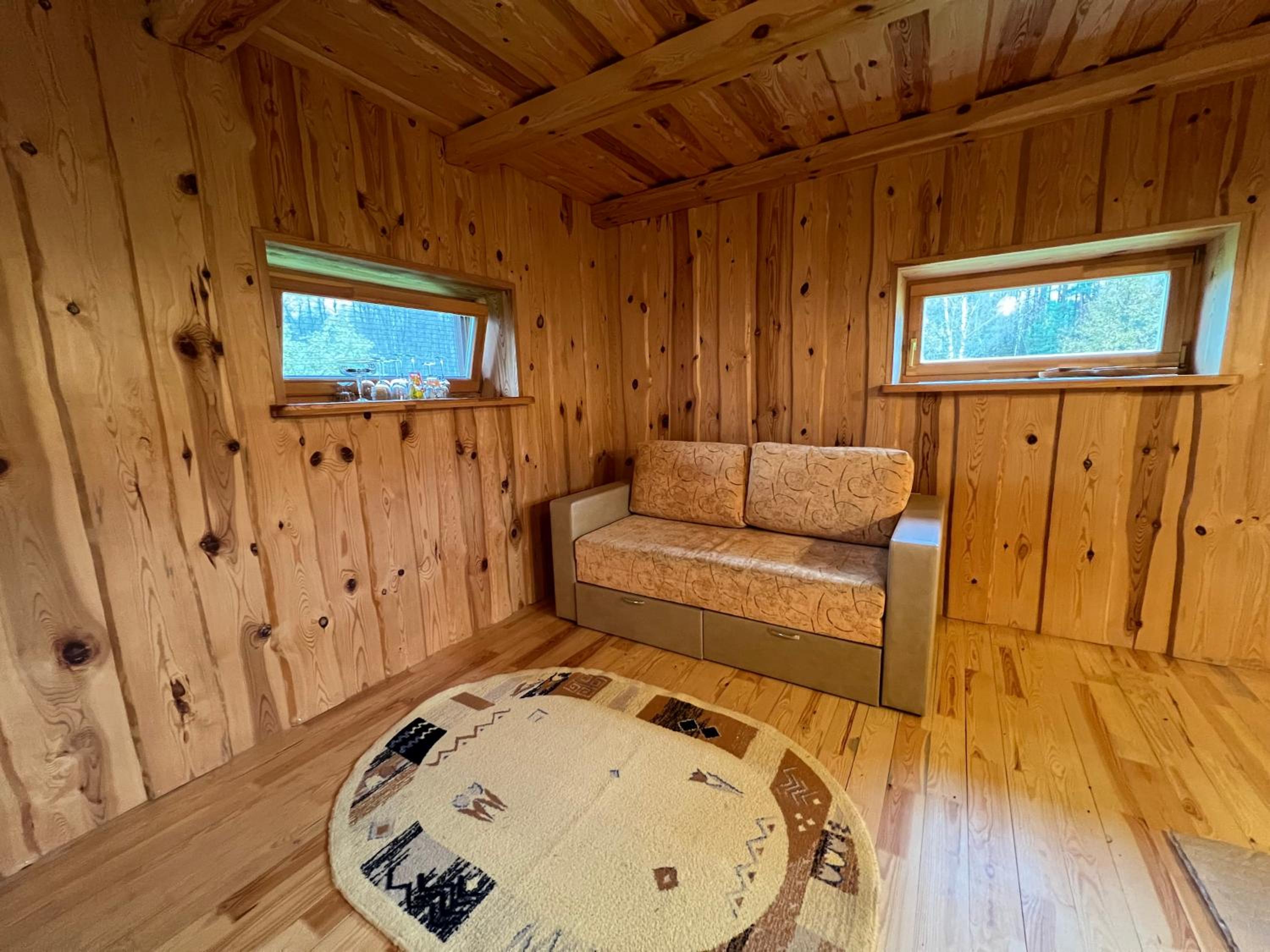 One-Bedroom House photo 1