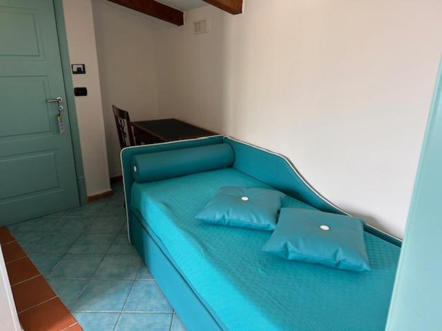 Family Room with Sea View - Photo 7