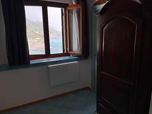 Family Room with Sea View - Photo 12