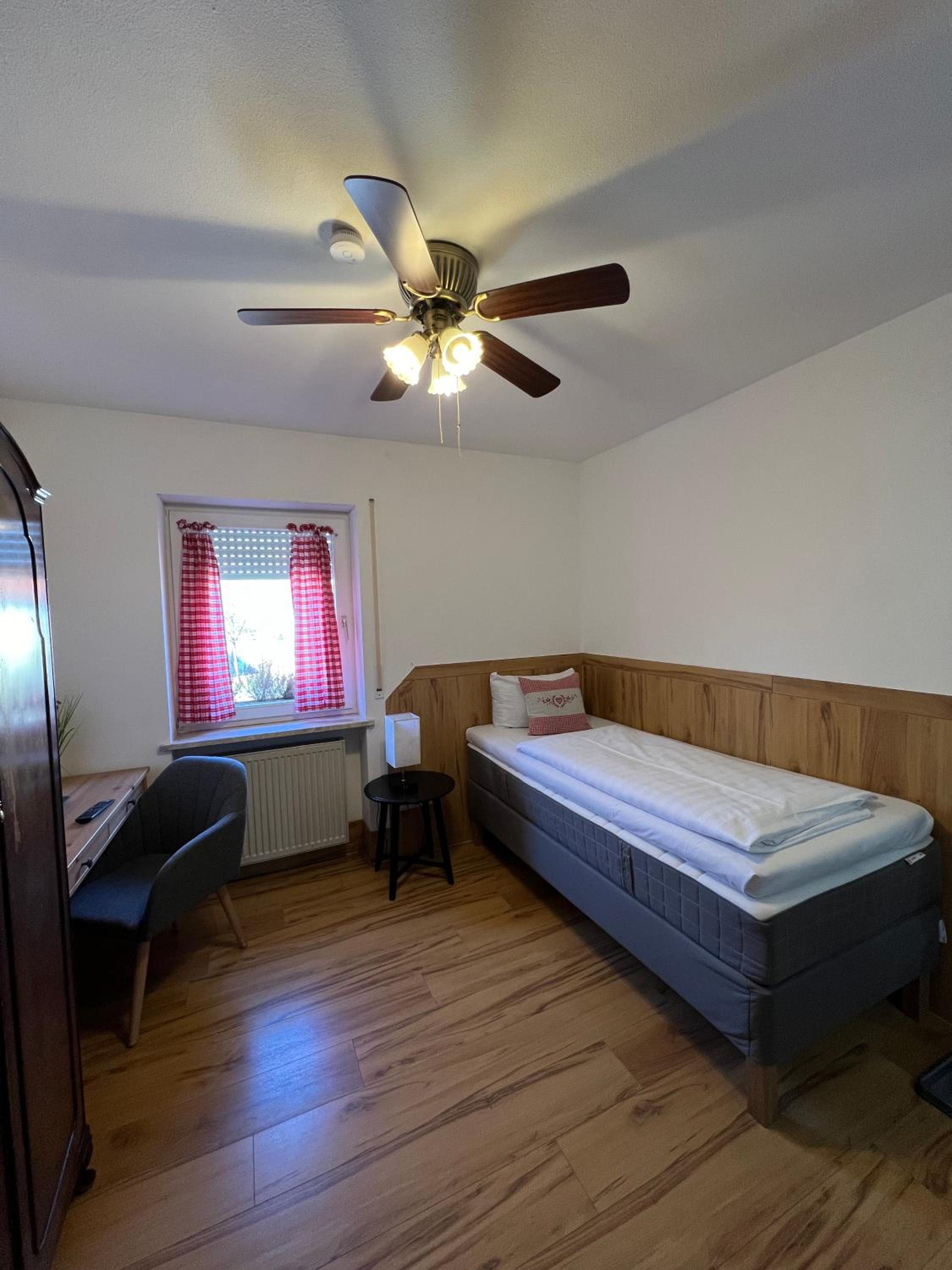 Standard Single Room photo 3