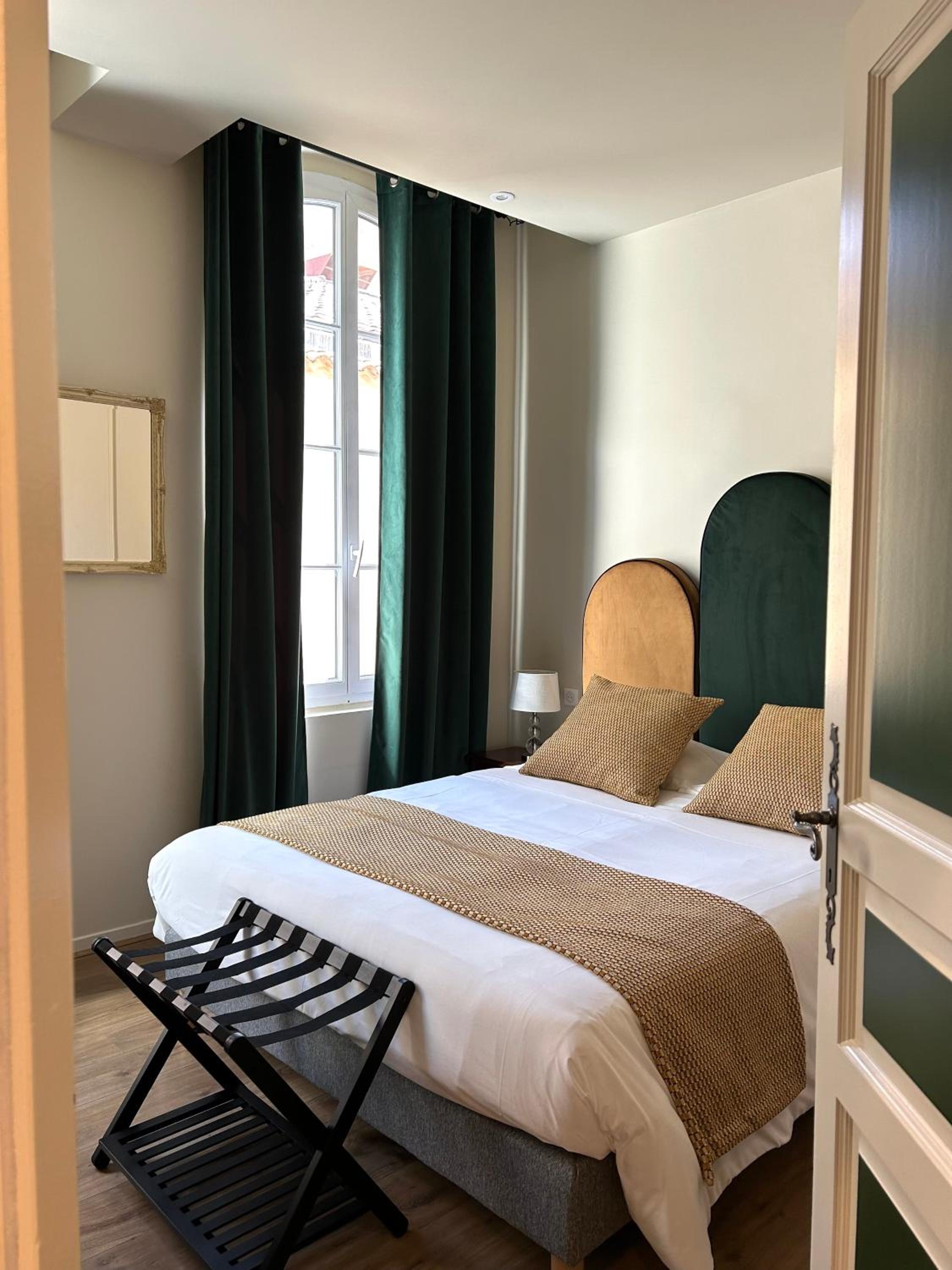 Superior Double Room - Photo 3