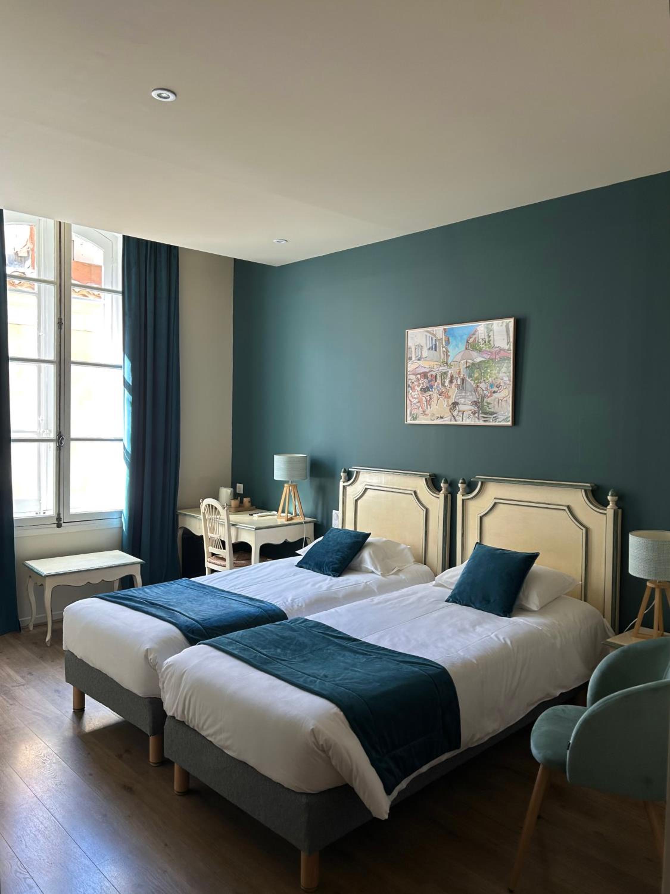 Superior Twin Room - Photo 8