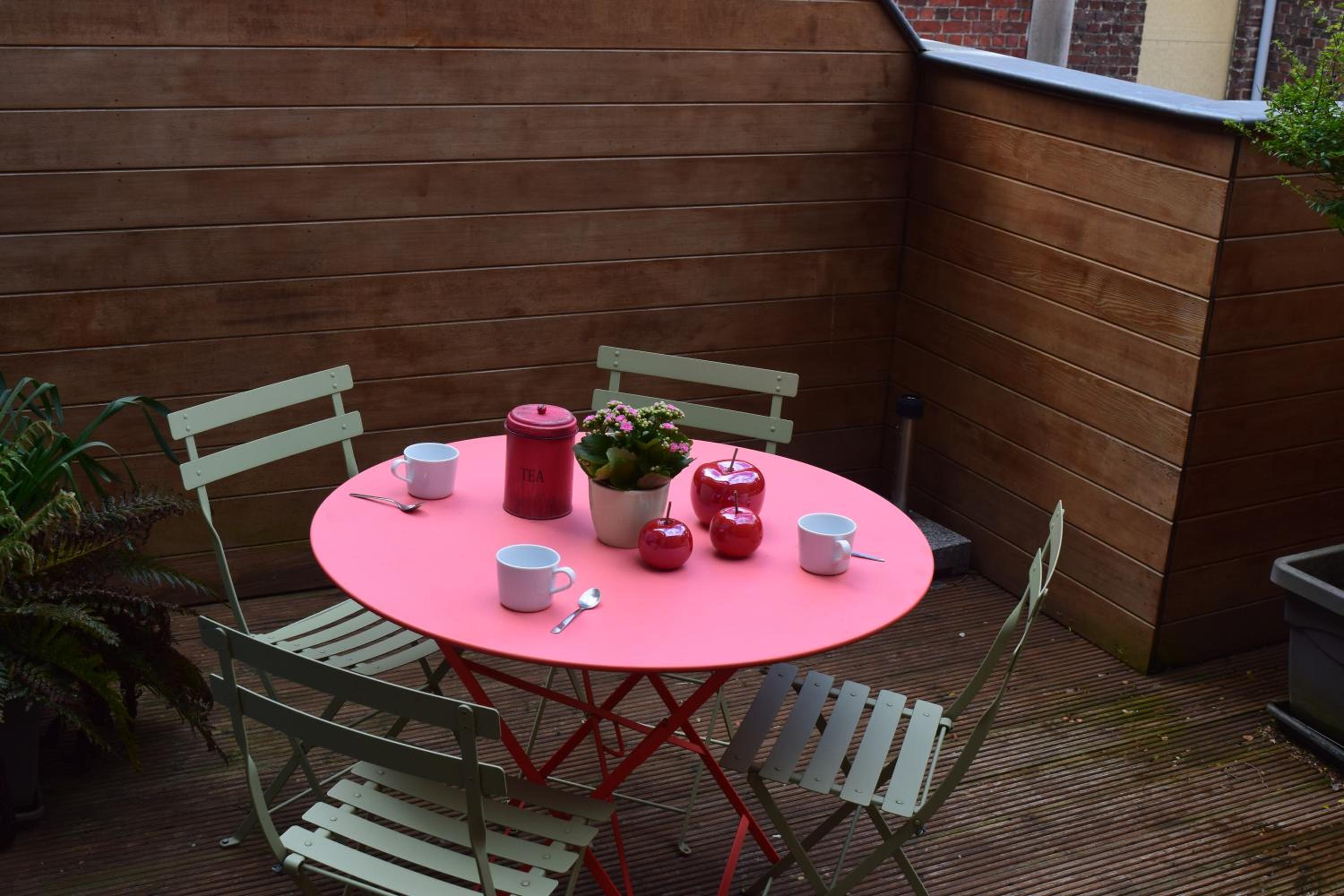 Apartment with Terrace photo 2