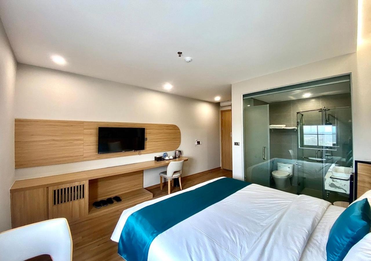 Double Room with Sea View - Photo 2