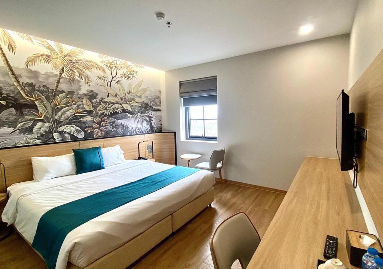 Double Room with Sea View - Photo 1