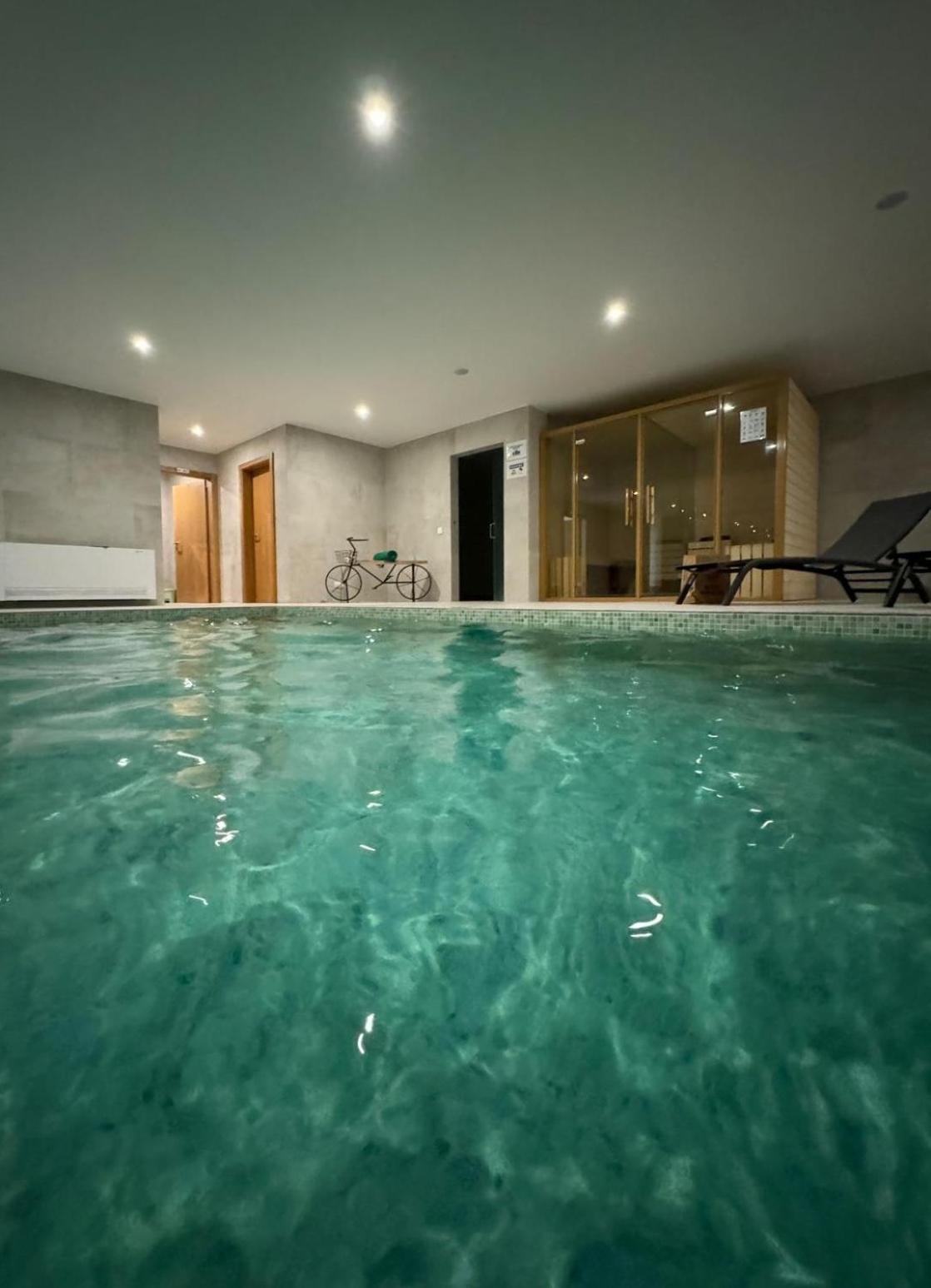 Double or Twin Room with Mountain View photo 2