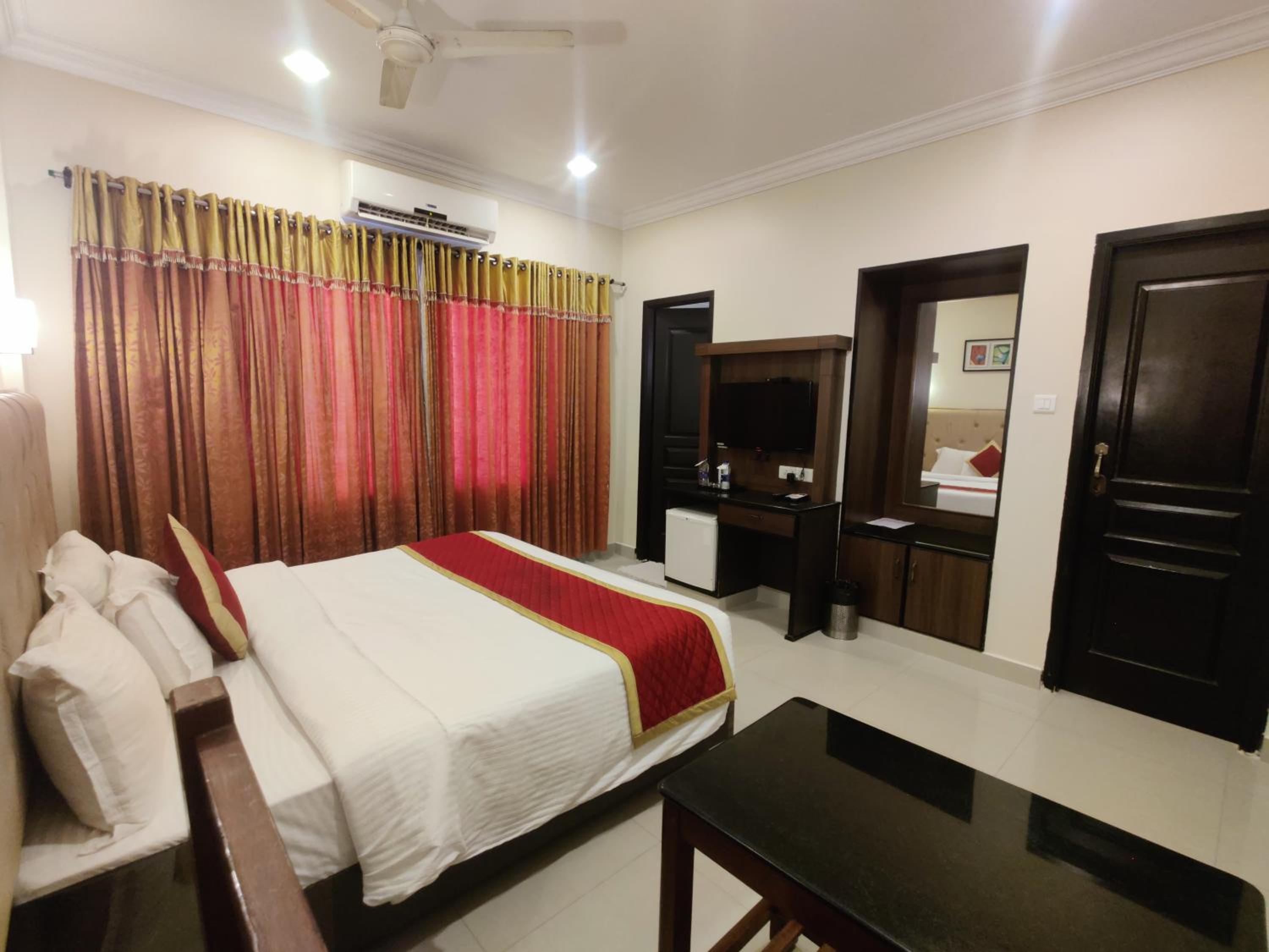 Twin Room (Interconnected) - Photo 1