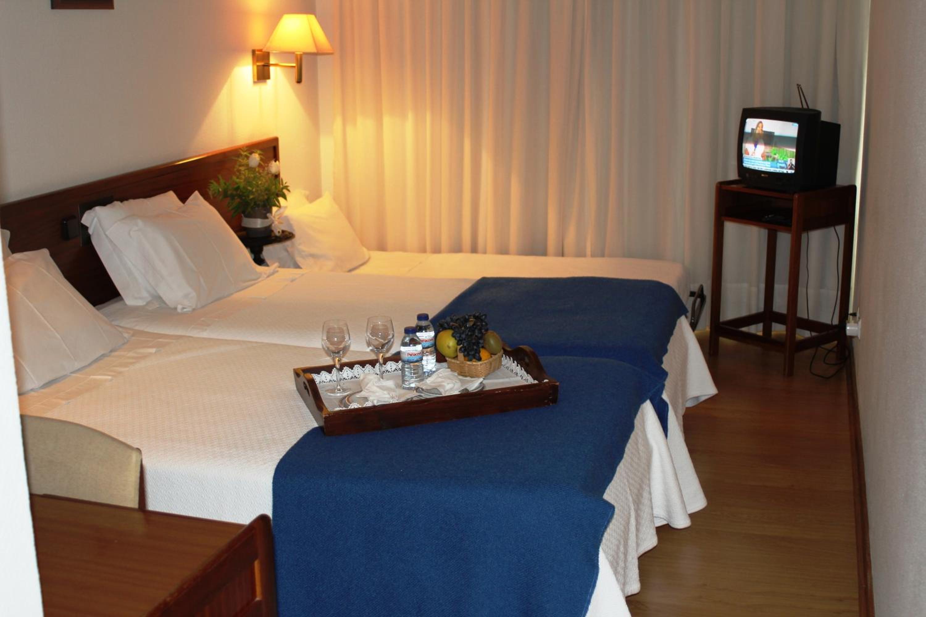 Double Room with Extra Bed - Photo 3