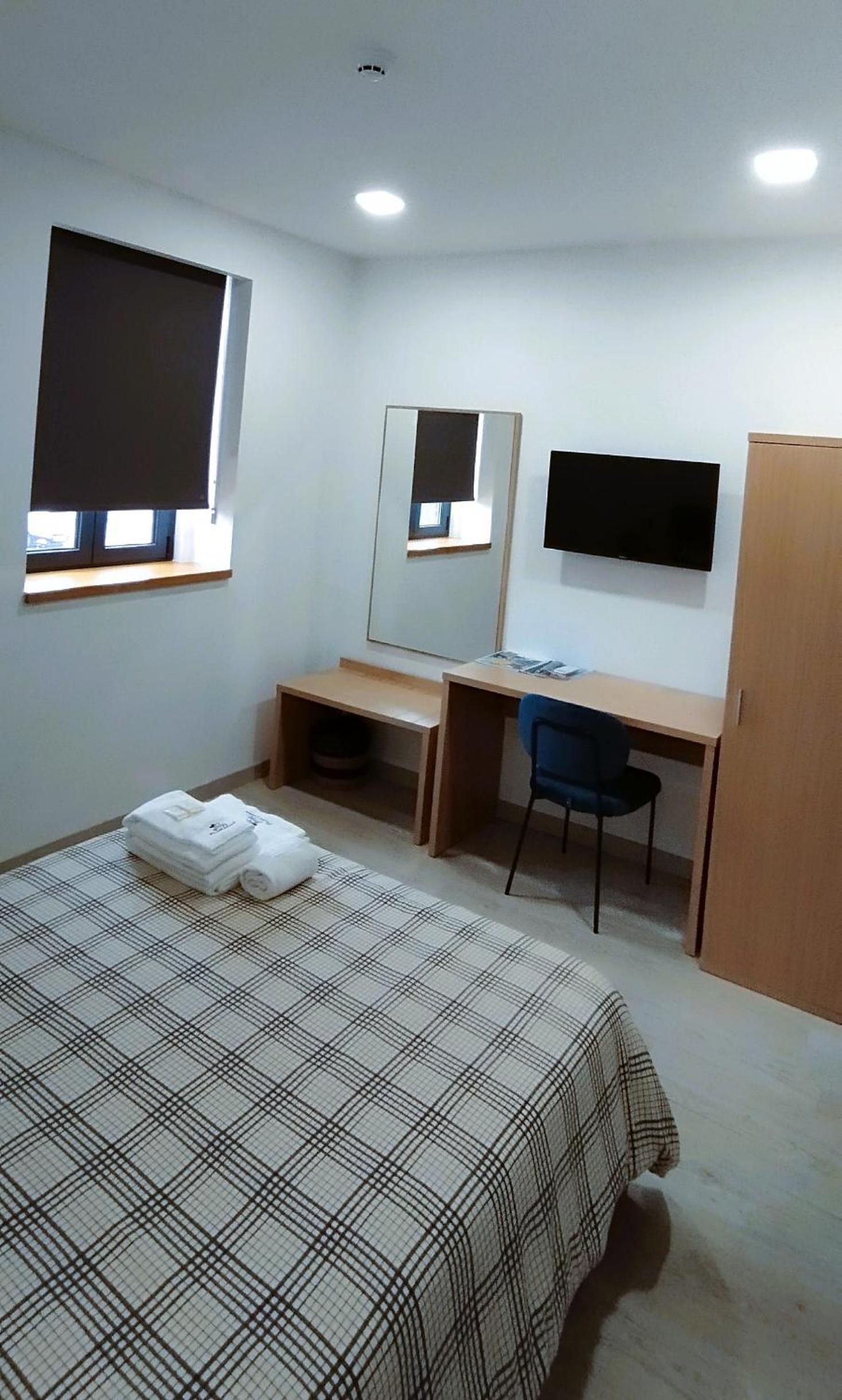 Standard Double Room with Shared Bathroom