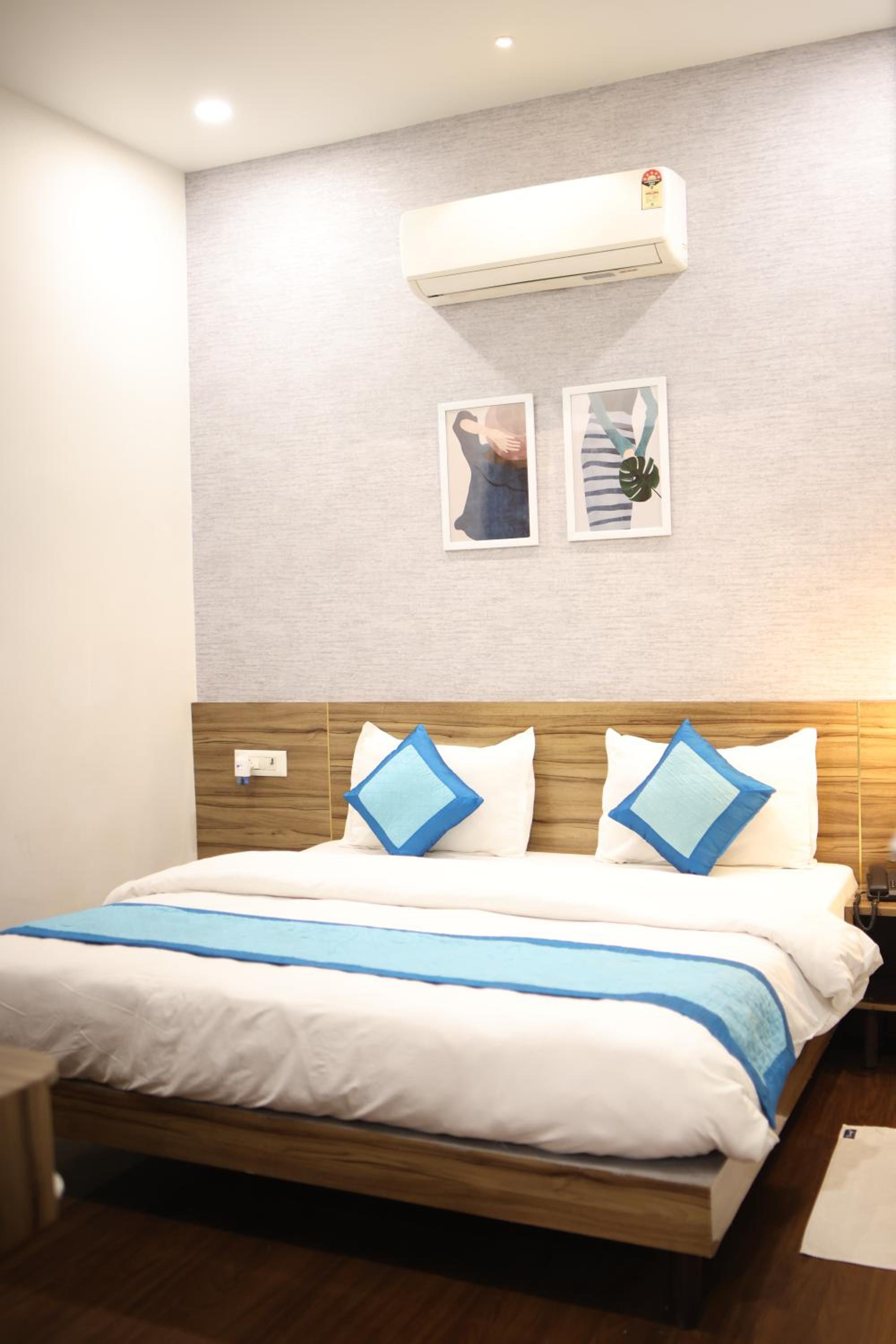 Budget Double Room - Photo 1