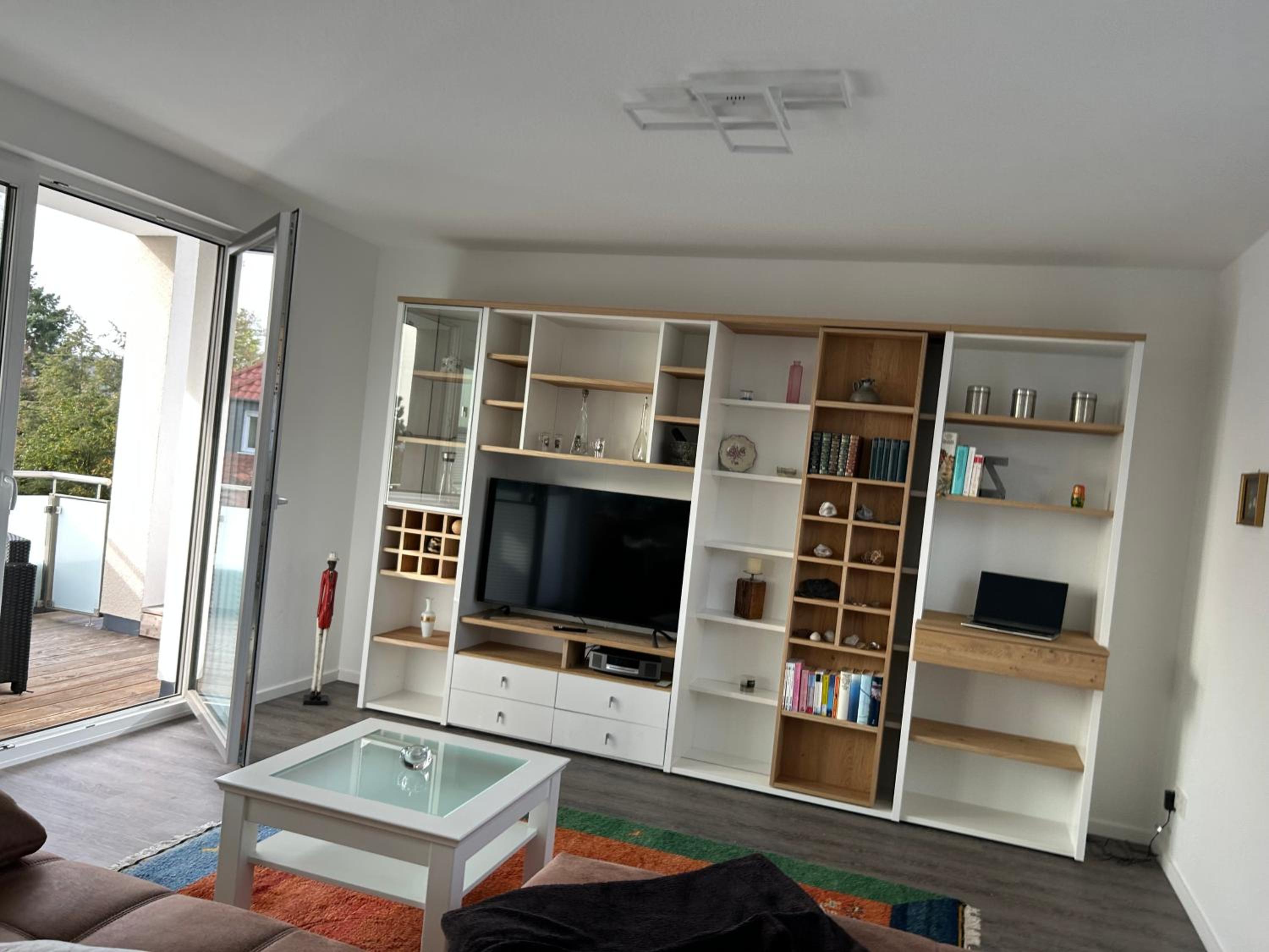 One-Bedroom Apartment photo 1