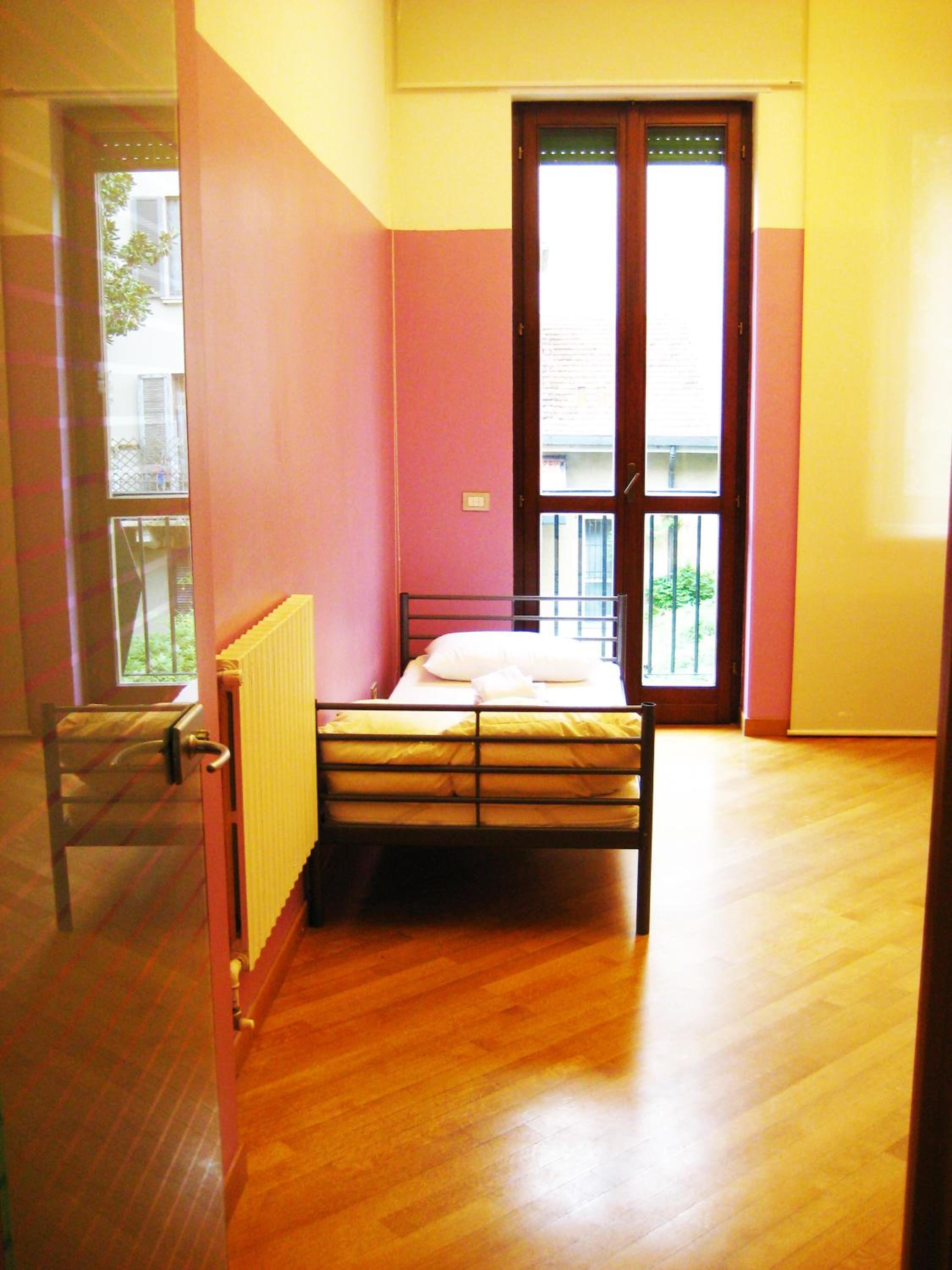 Bed in 6-Bed Mixed Dormitory Room