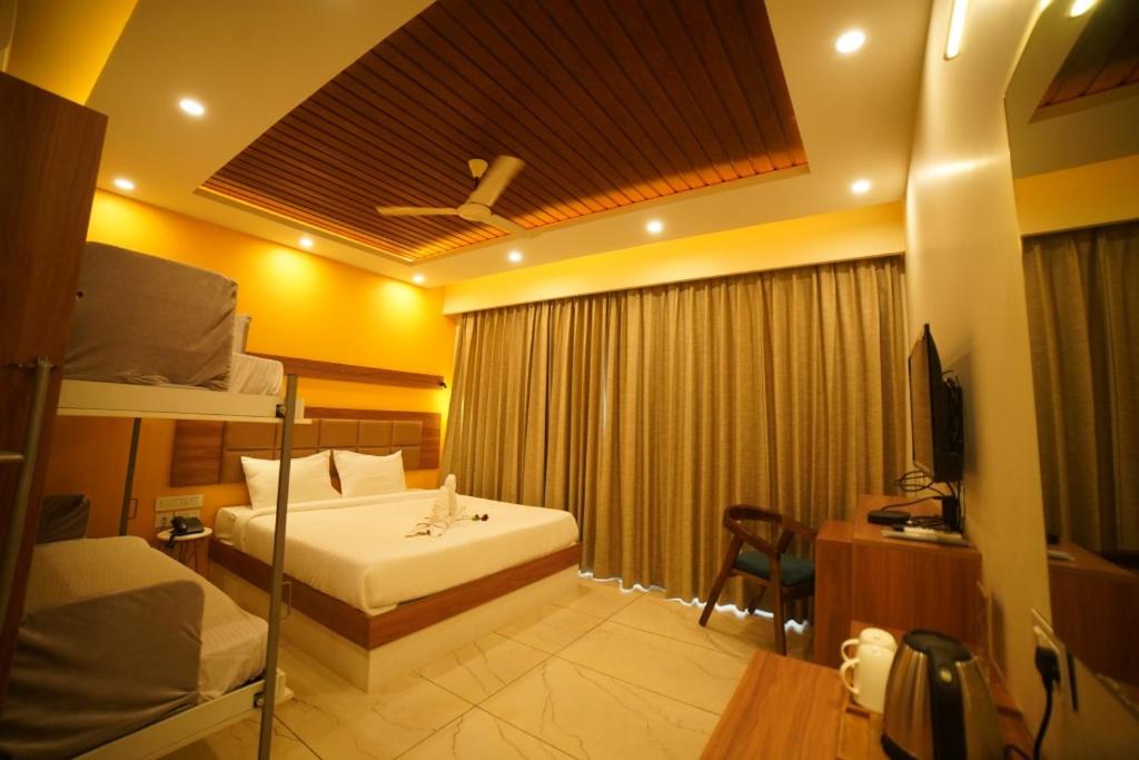 Deluxe Quadruple Room